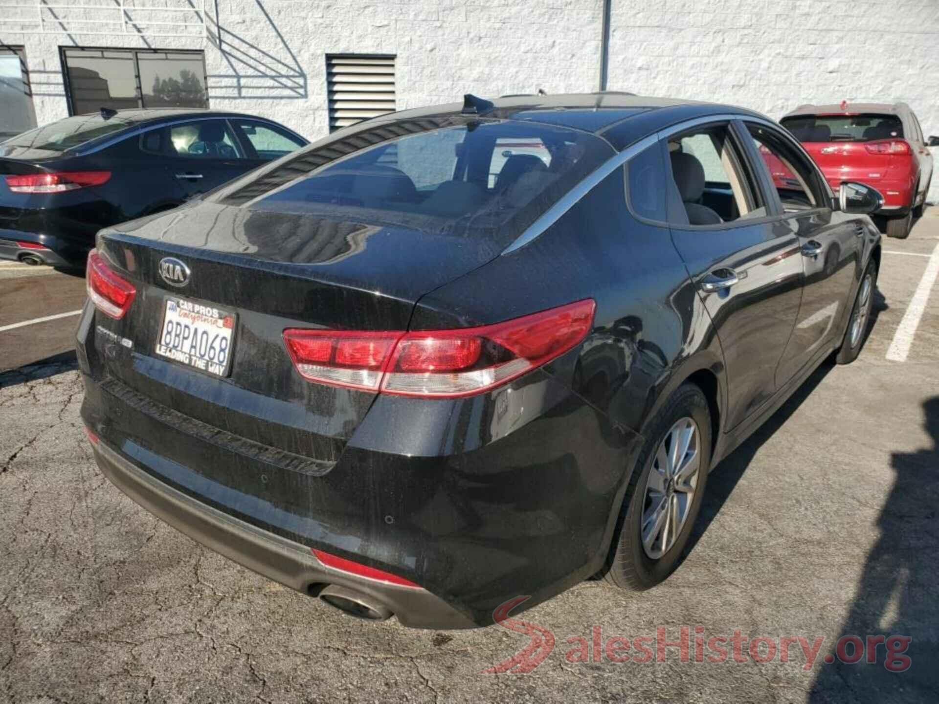 5XXGT4L34JG200611 2018 KIA OPTIMA