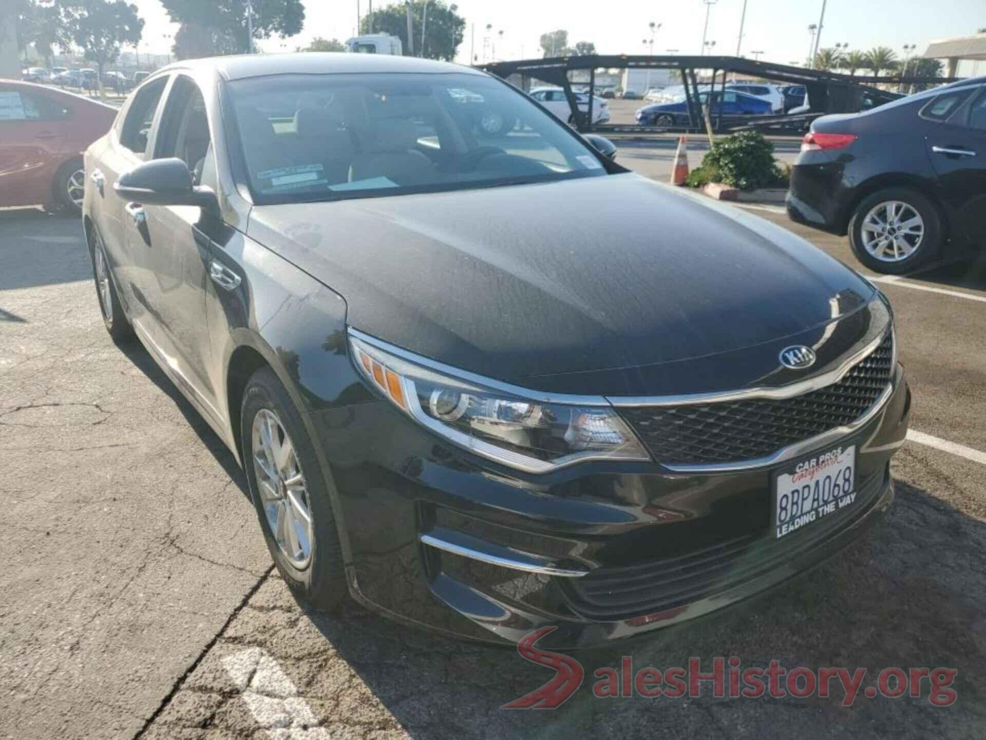 5XXGT4L34JG200611 2018 KIA OPTIMA