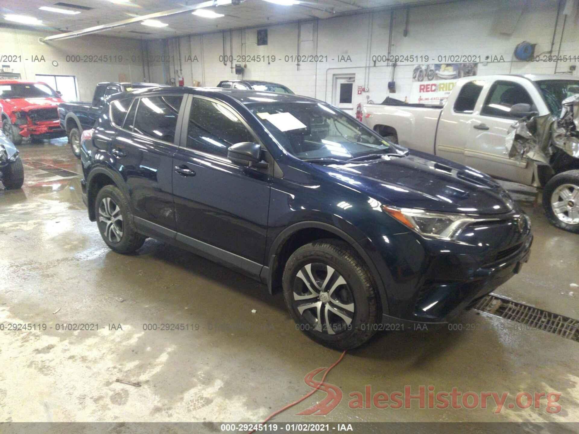 JTMBFREV8HJ161105 2017 TOYOTA RAV4