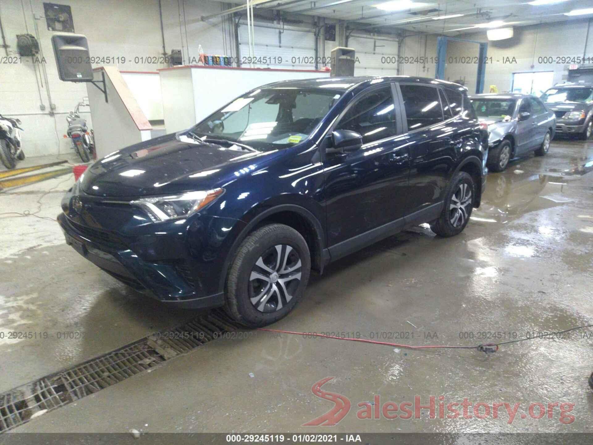 JTMBFREV8HJ161105 2017 TOYOTA RAV4