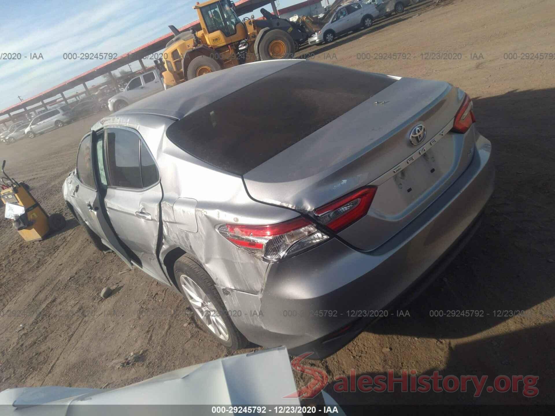 4T1B11HK0JU592698 2018 TOYOTA CAMRY