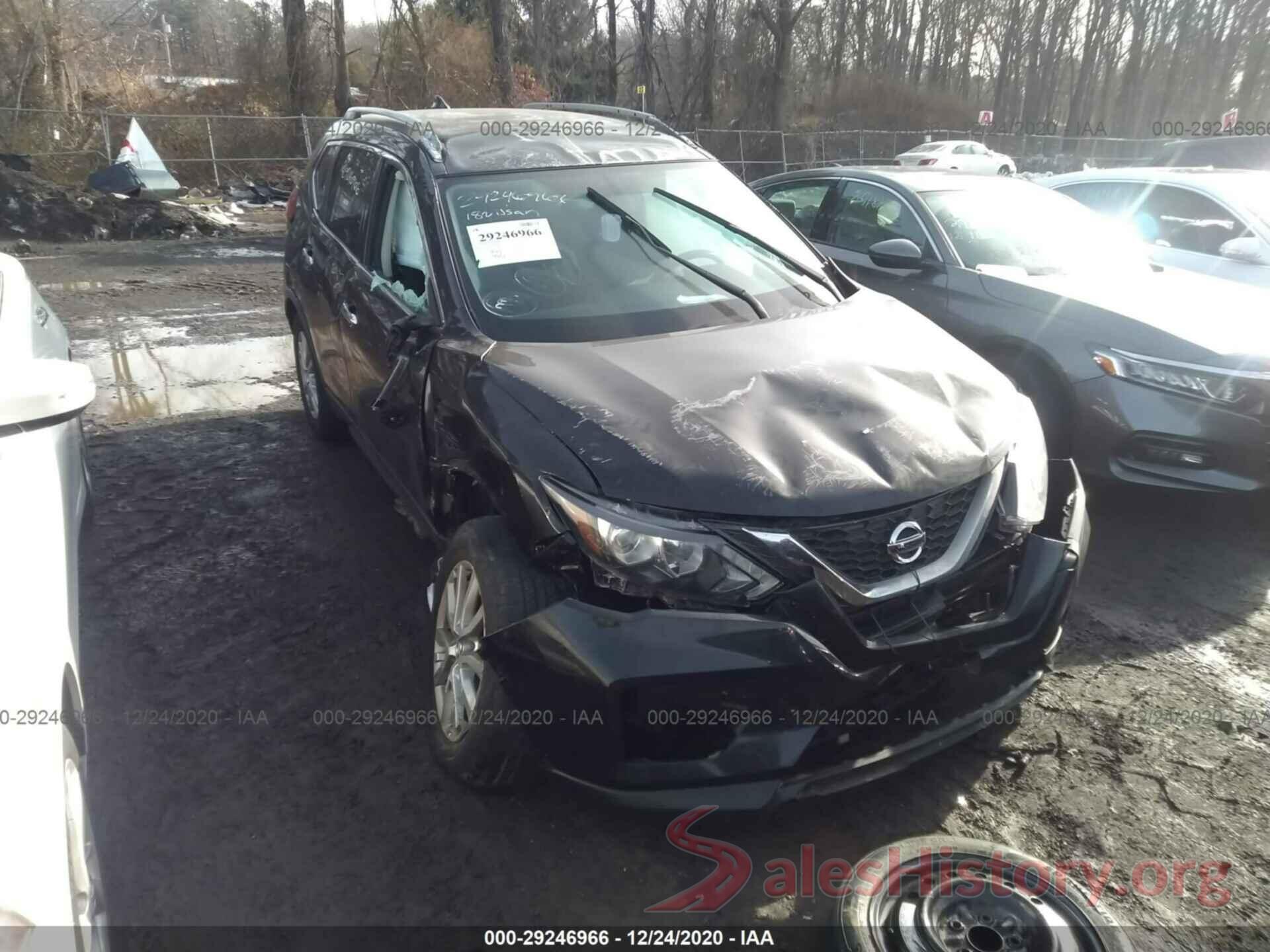 KNMAT2MV6JP584880 2018 NISSAN ROGUE