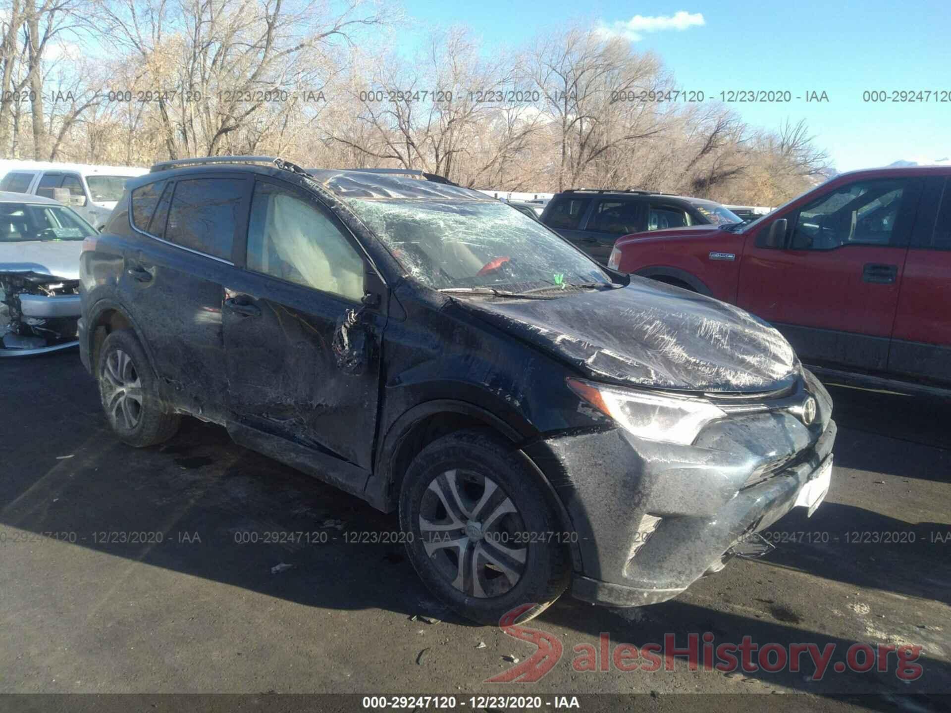 JTMBFREV5HJ121936 2017 TOYOTA RAV4