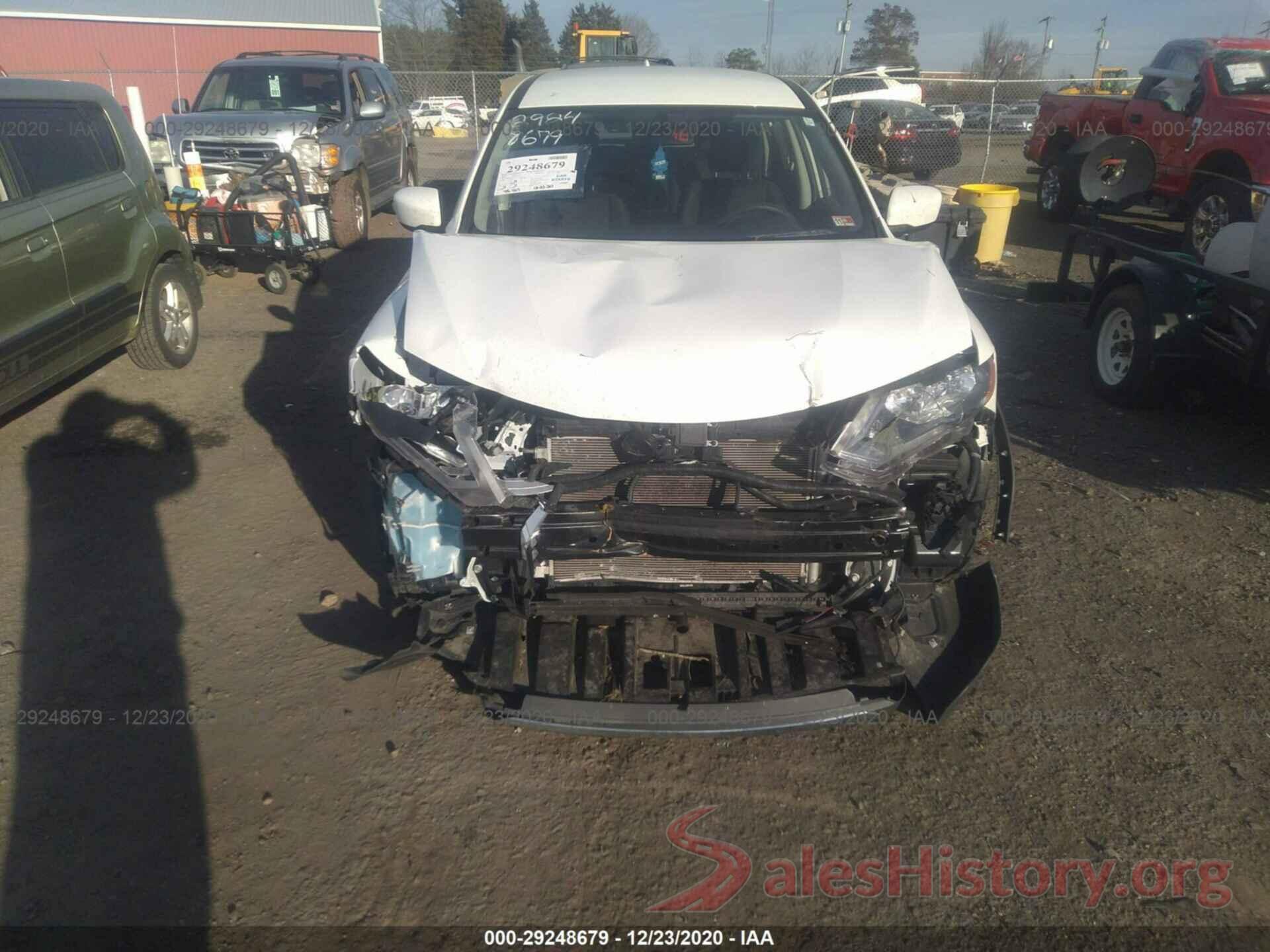 KNMAT2MT7JP617769 2018 NISSAN ROGUE