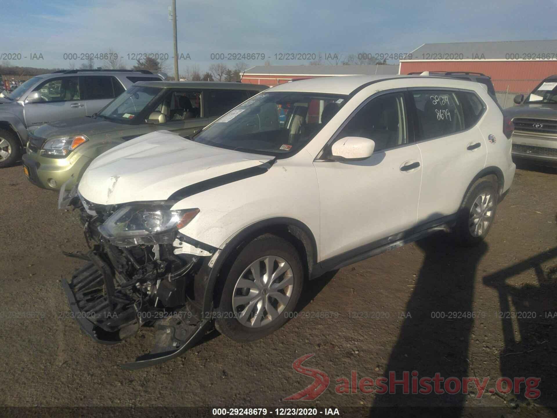 KNMAT2MT7JP617769 2018 NISSAN ROGUE