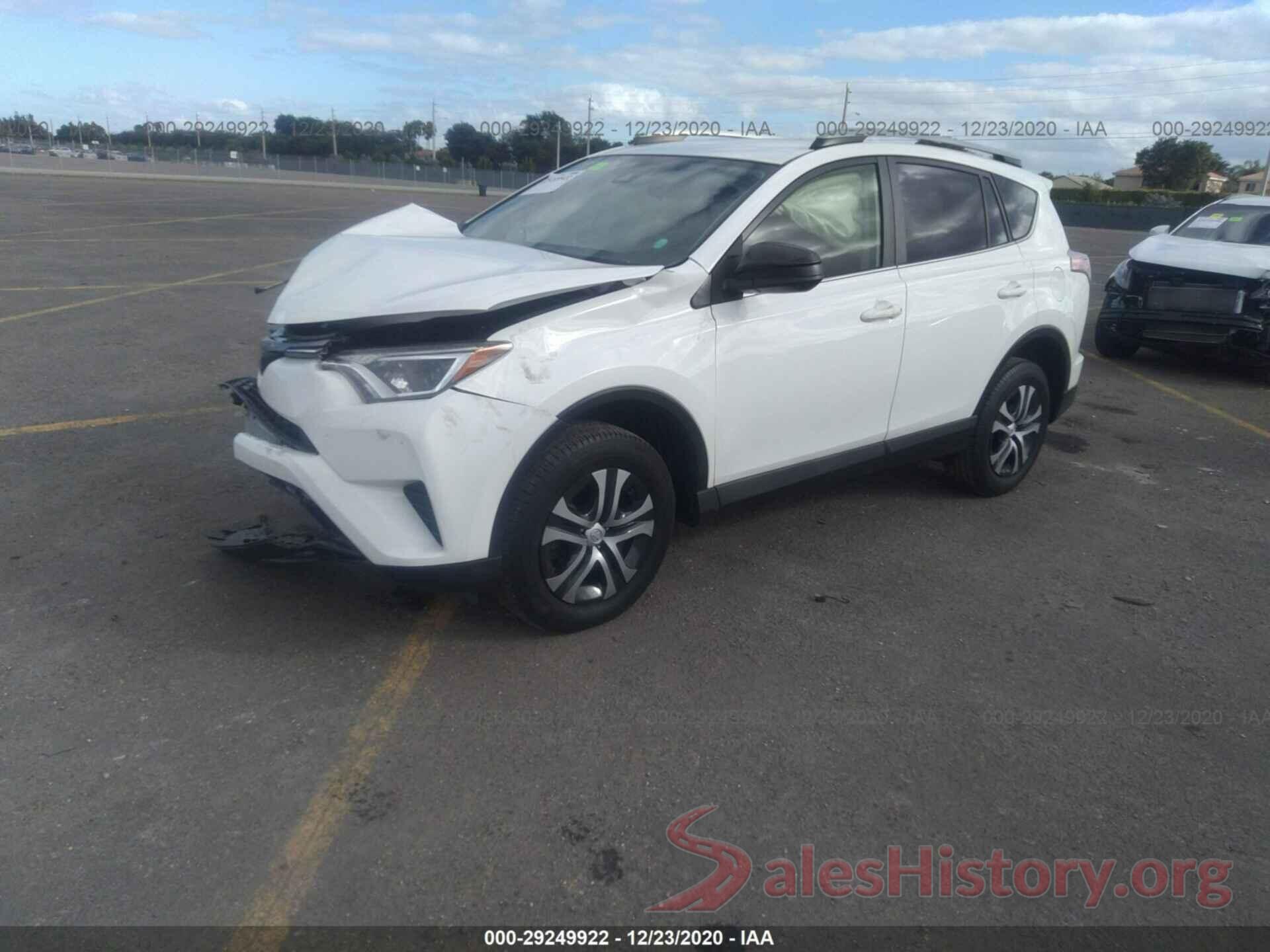 JTMZFREV8HJ704435 2017 TOYOTA RAV4