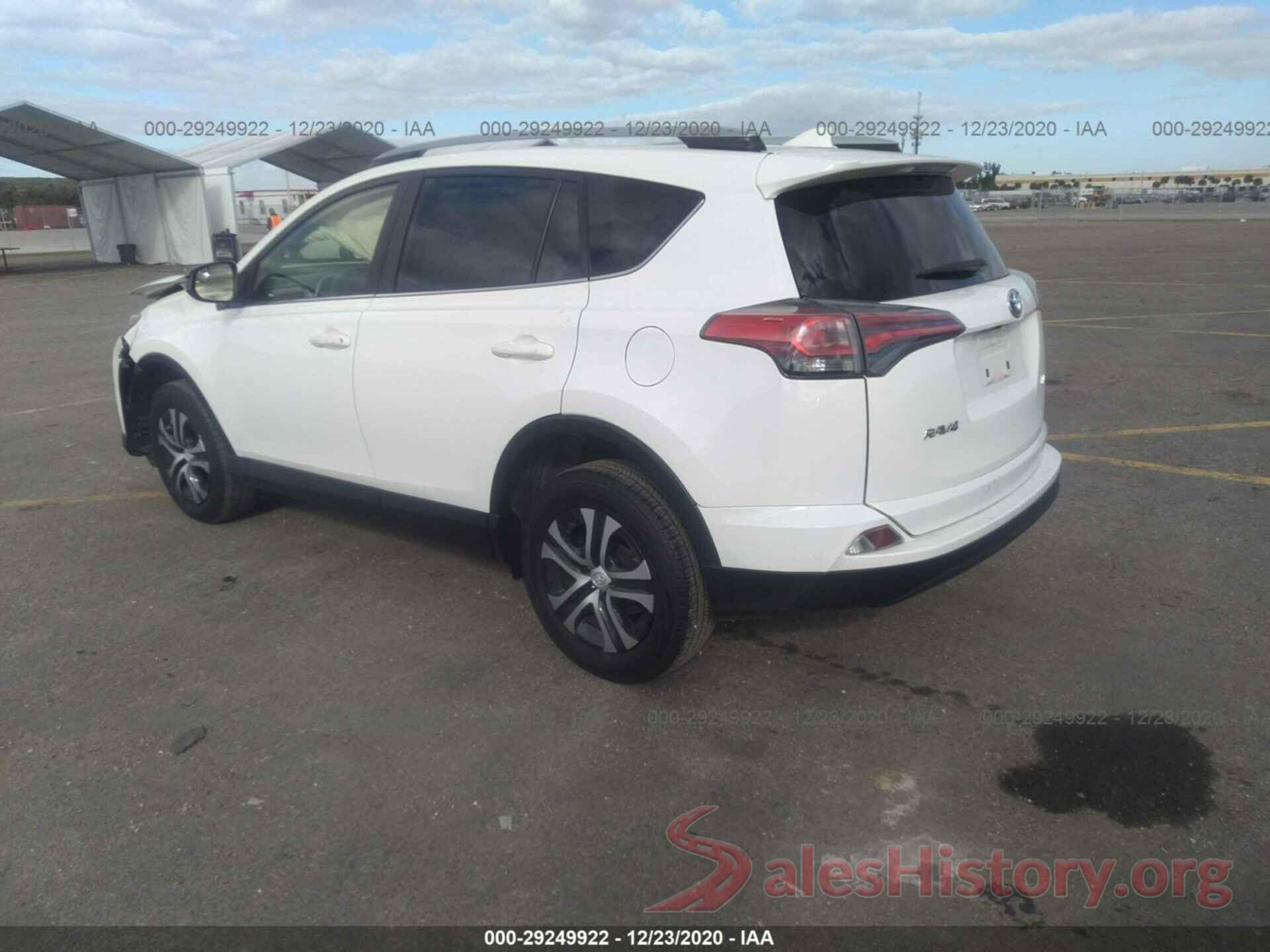 JTMZFREV8HJ704435 2017 TOYOTA RAV4