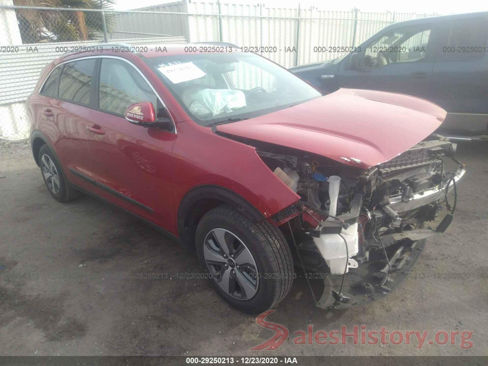 KNDCC3LC7J5161428 2018 KIA NIRO