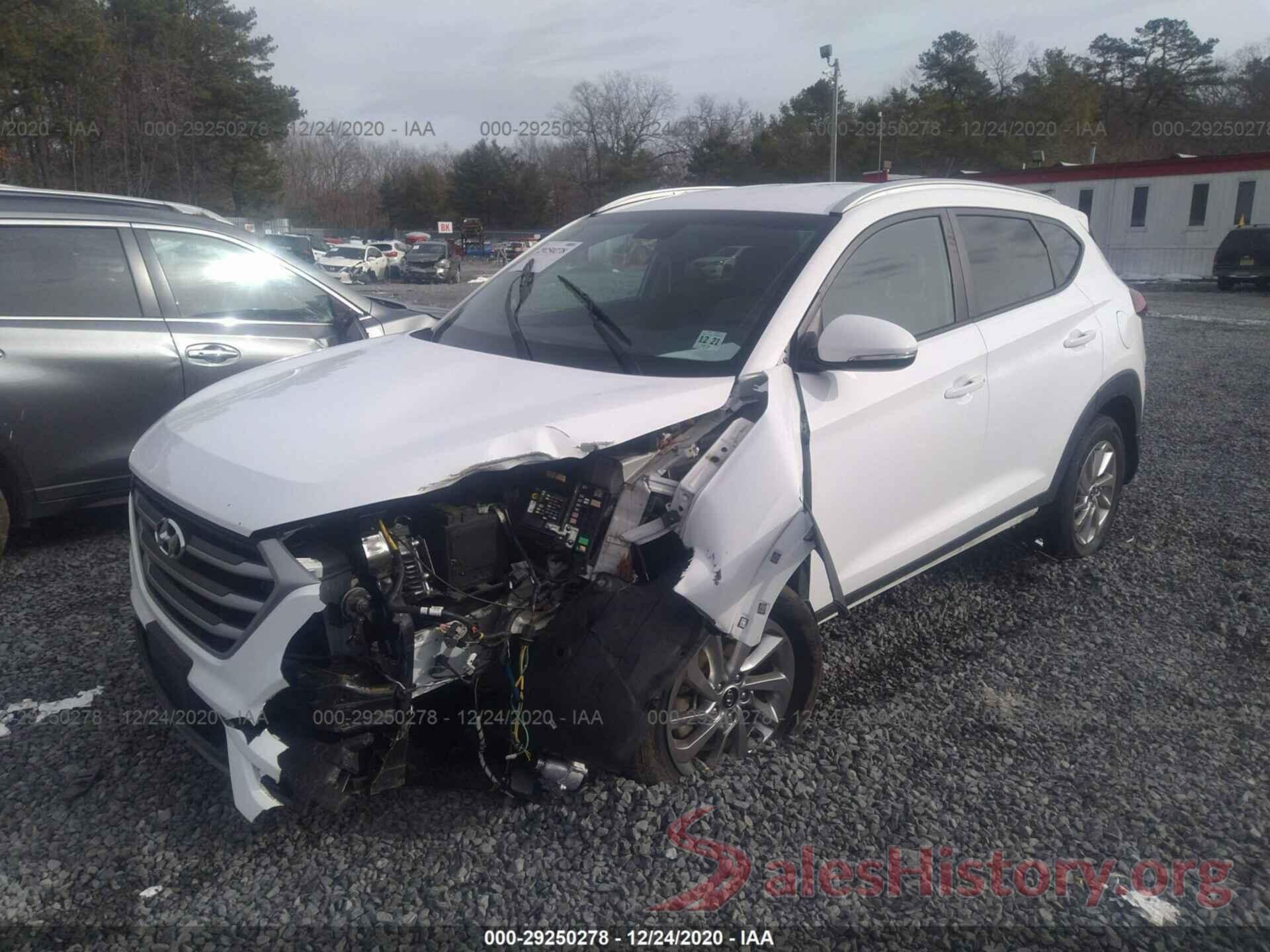 KM8J3CA28HU285558 2017 HYUNDAI TUCSON