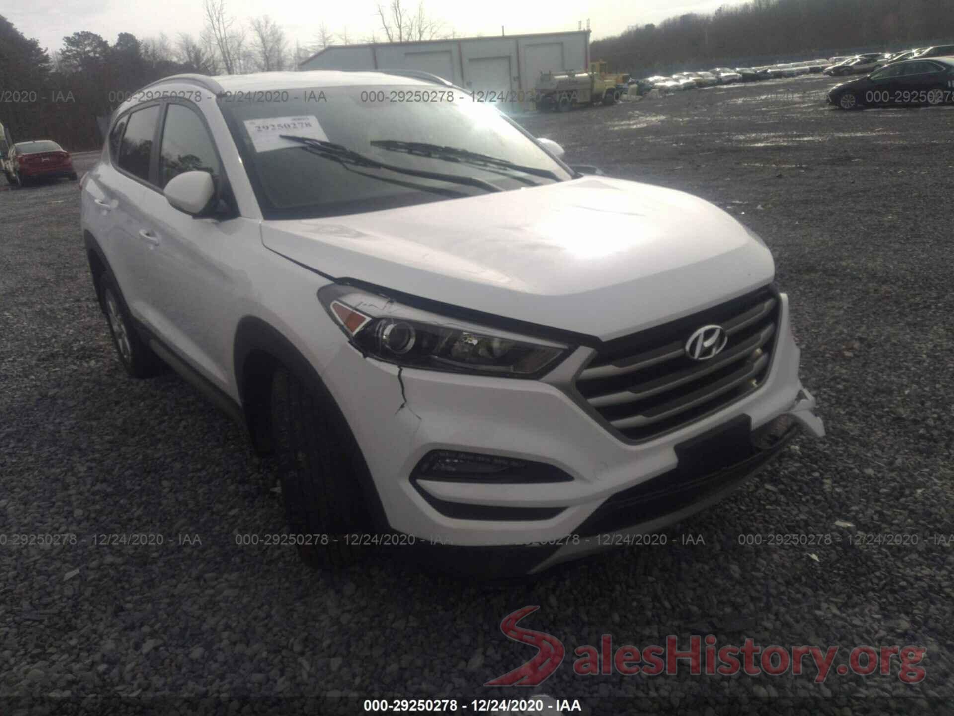 KM8J3CA28HU285558 2017 HYUNDAI TUCSON