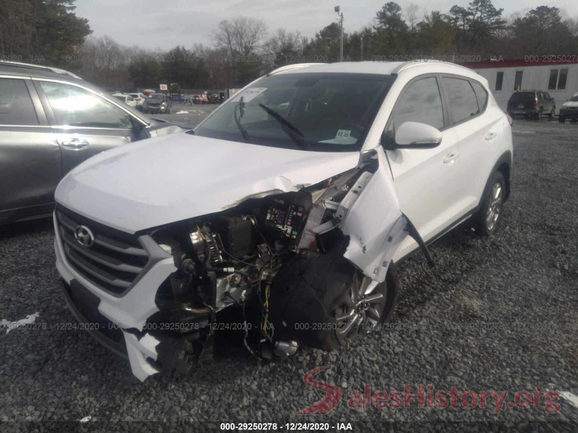 KM8J3CA28HU285558 2017 HYUNDAI TUCSON