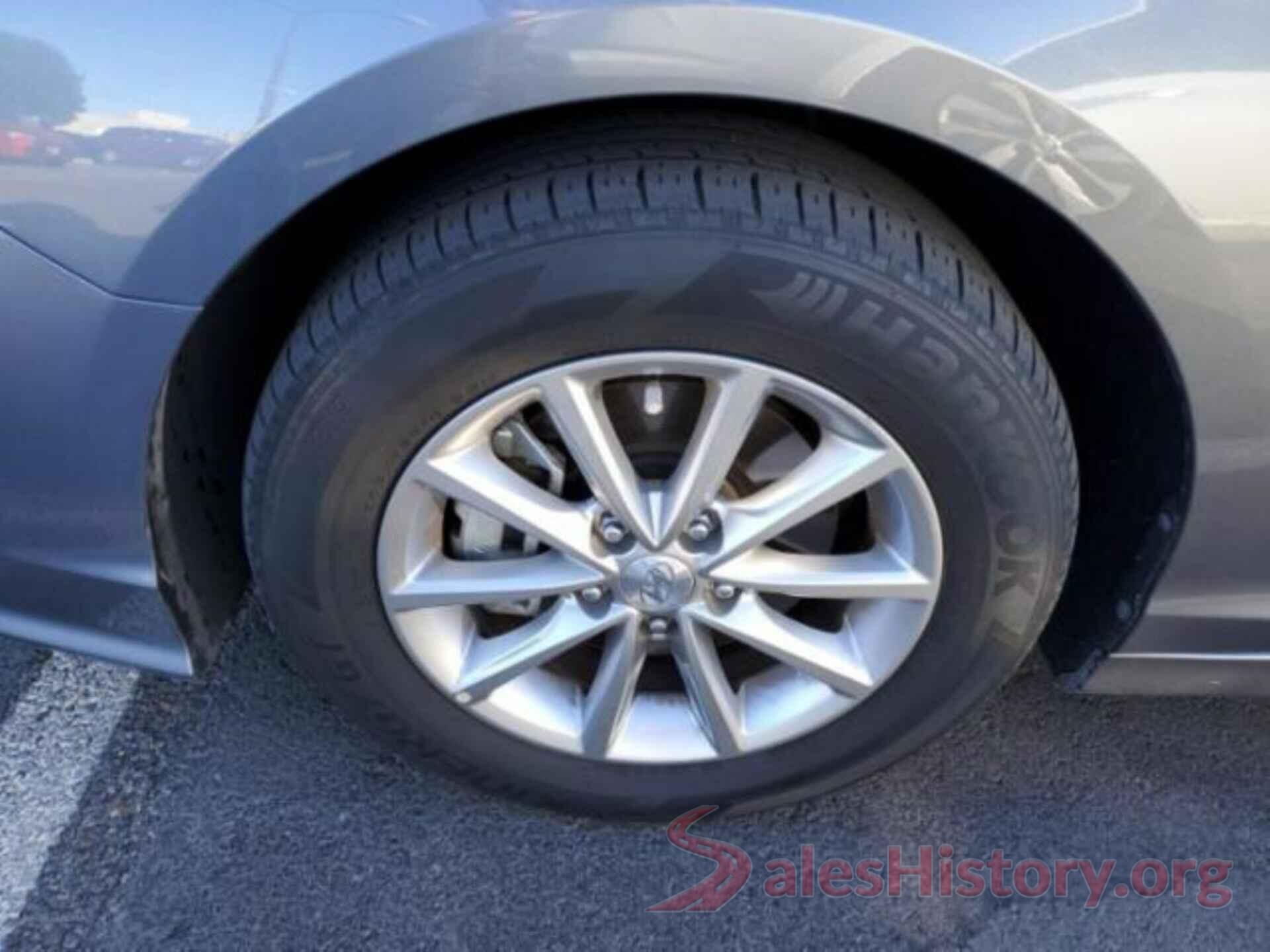 5NPE24AF2JH720141 2018 HYUNDAI SONATA