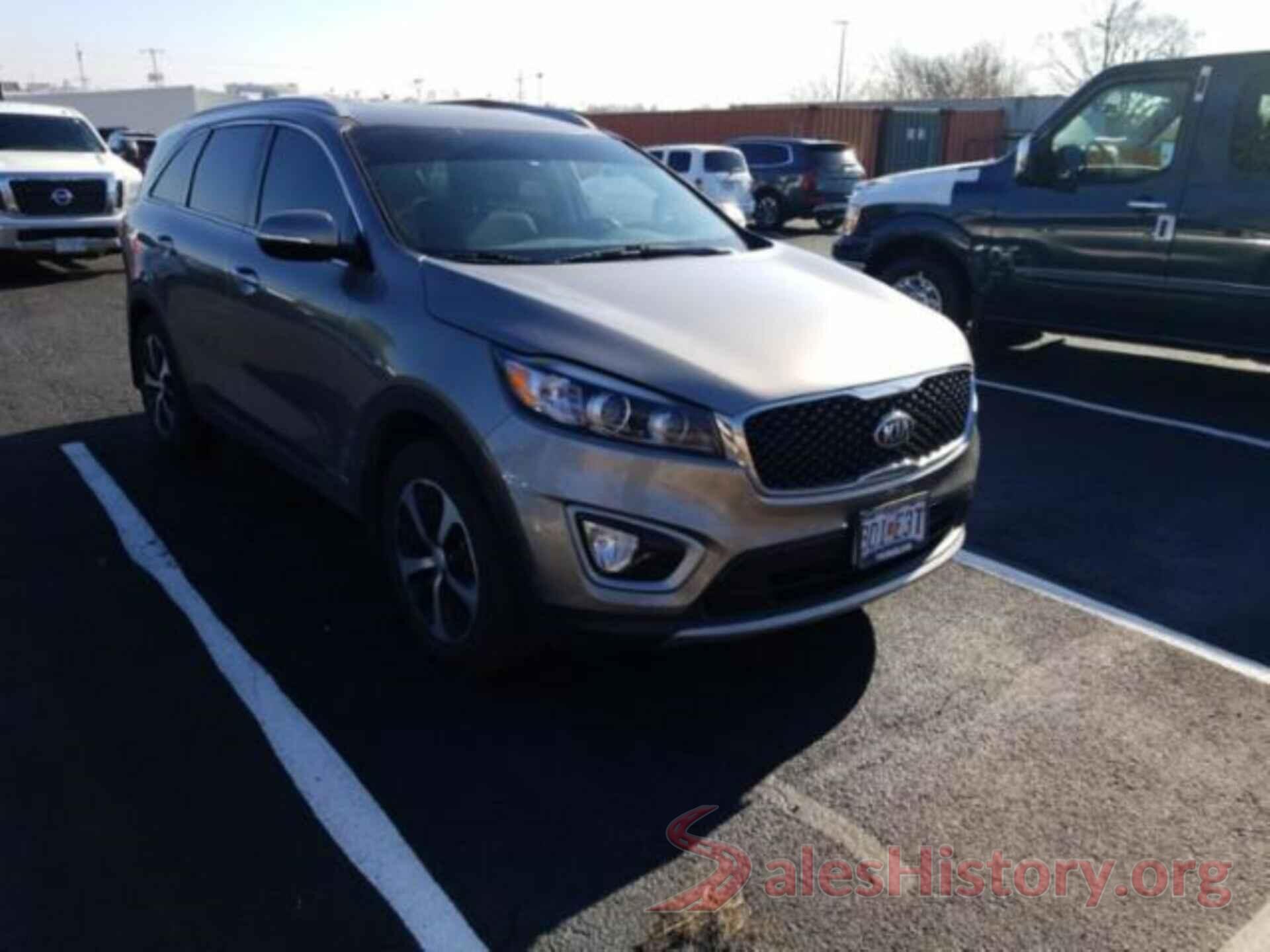 5XYPHDA56JG384757 2018 KIA SORENTO