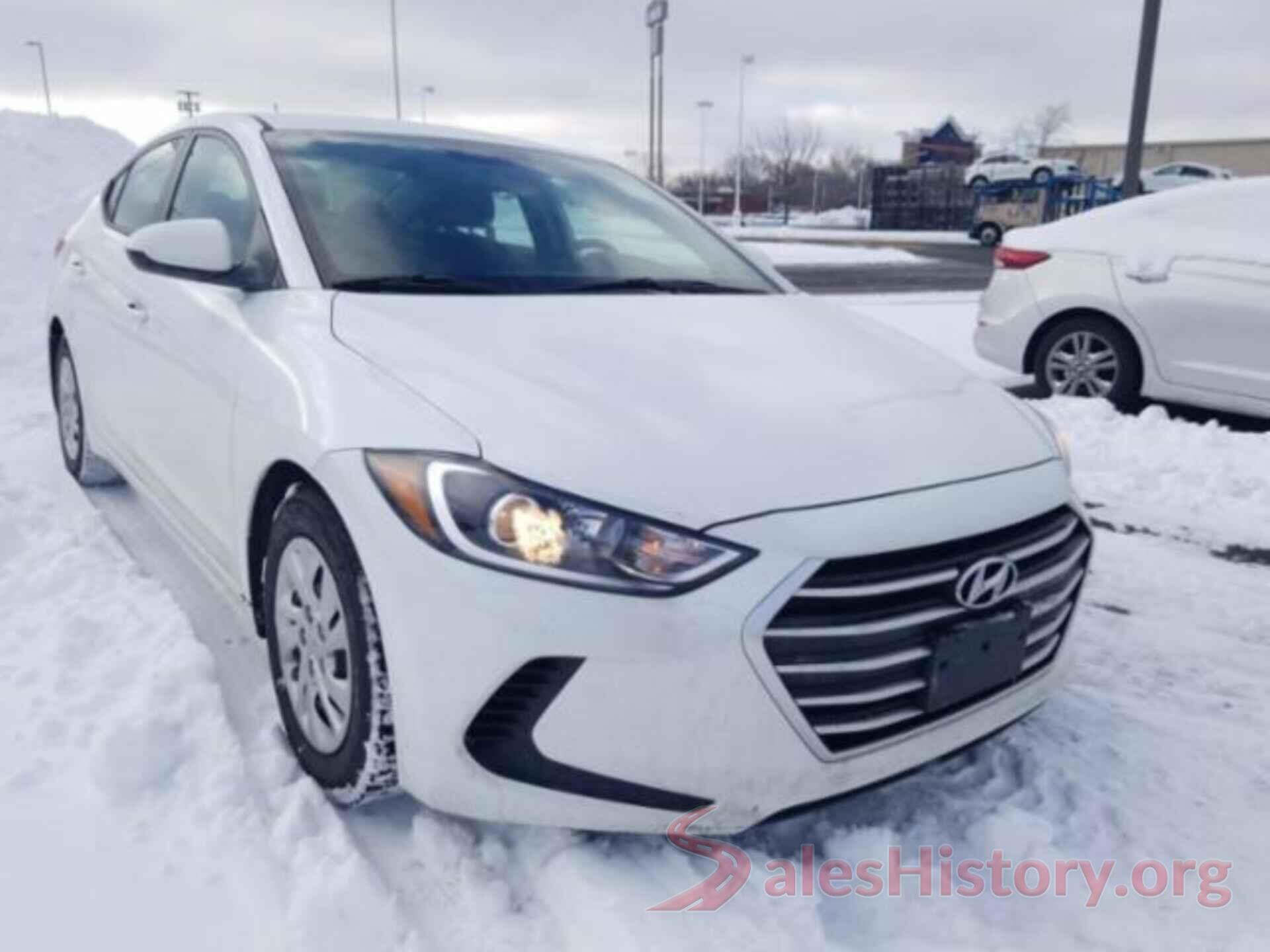 5NPD74LF3JH221780 2018 HYUNDAI ELANTRA