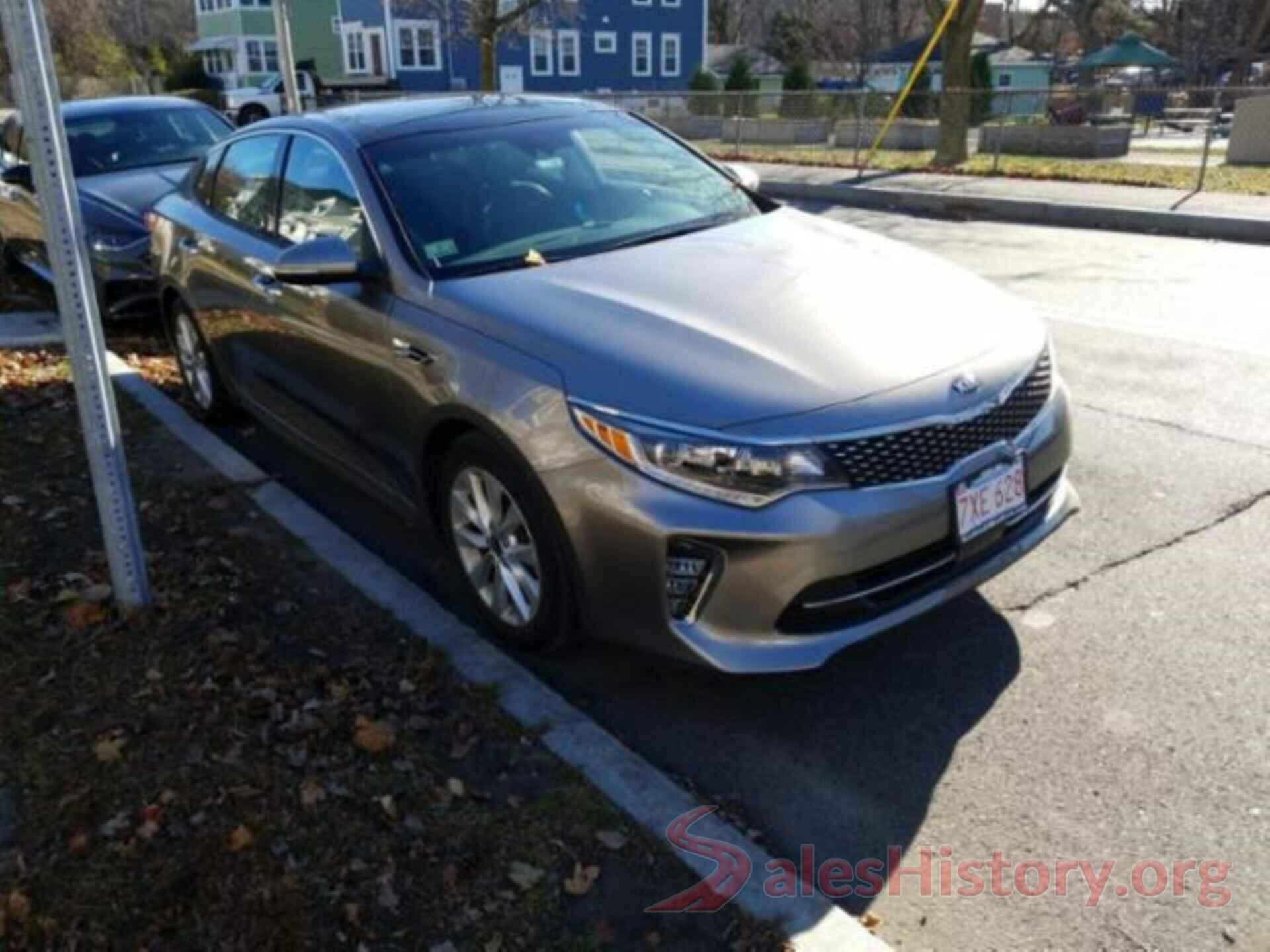 5XXGU4L34JG210200 2018 KIA OPTIMA