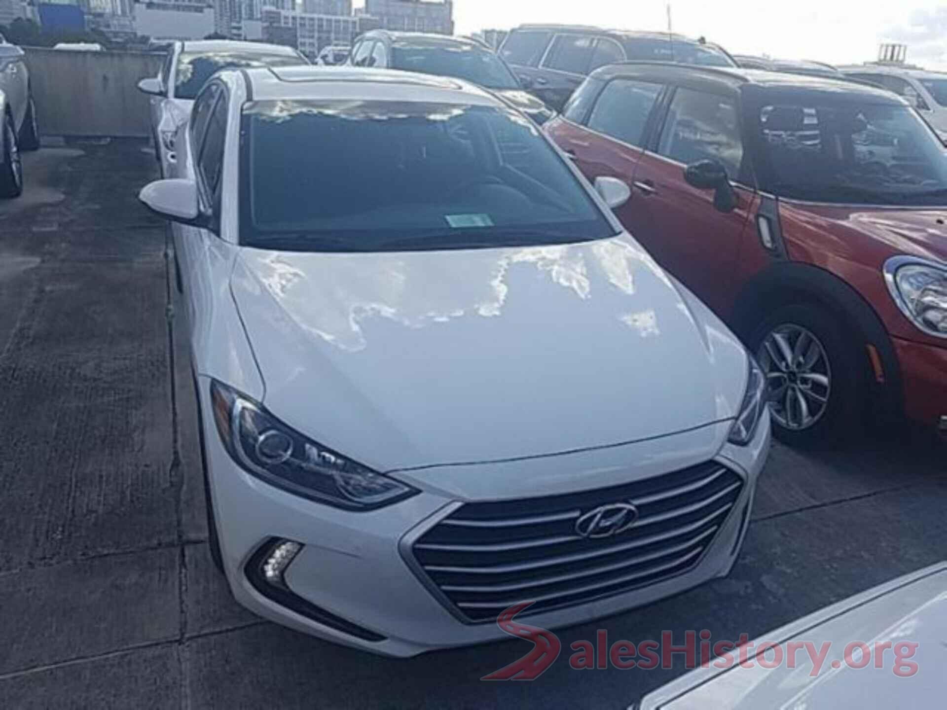 5NPD84LF1JH233570 2018 HYUNDAI ELANTRA