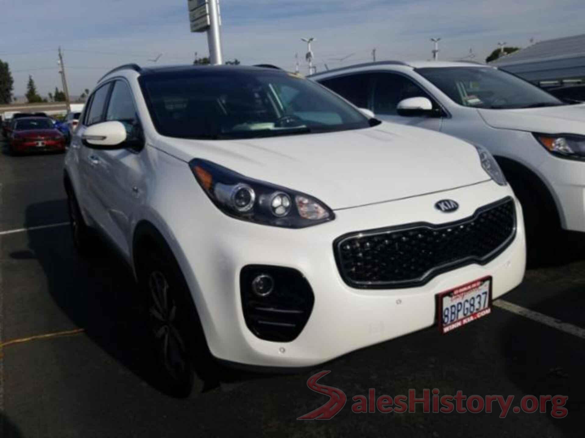 KNDPNCAC7J7356125 2018 KIA SPORTAGE