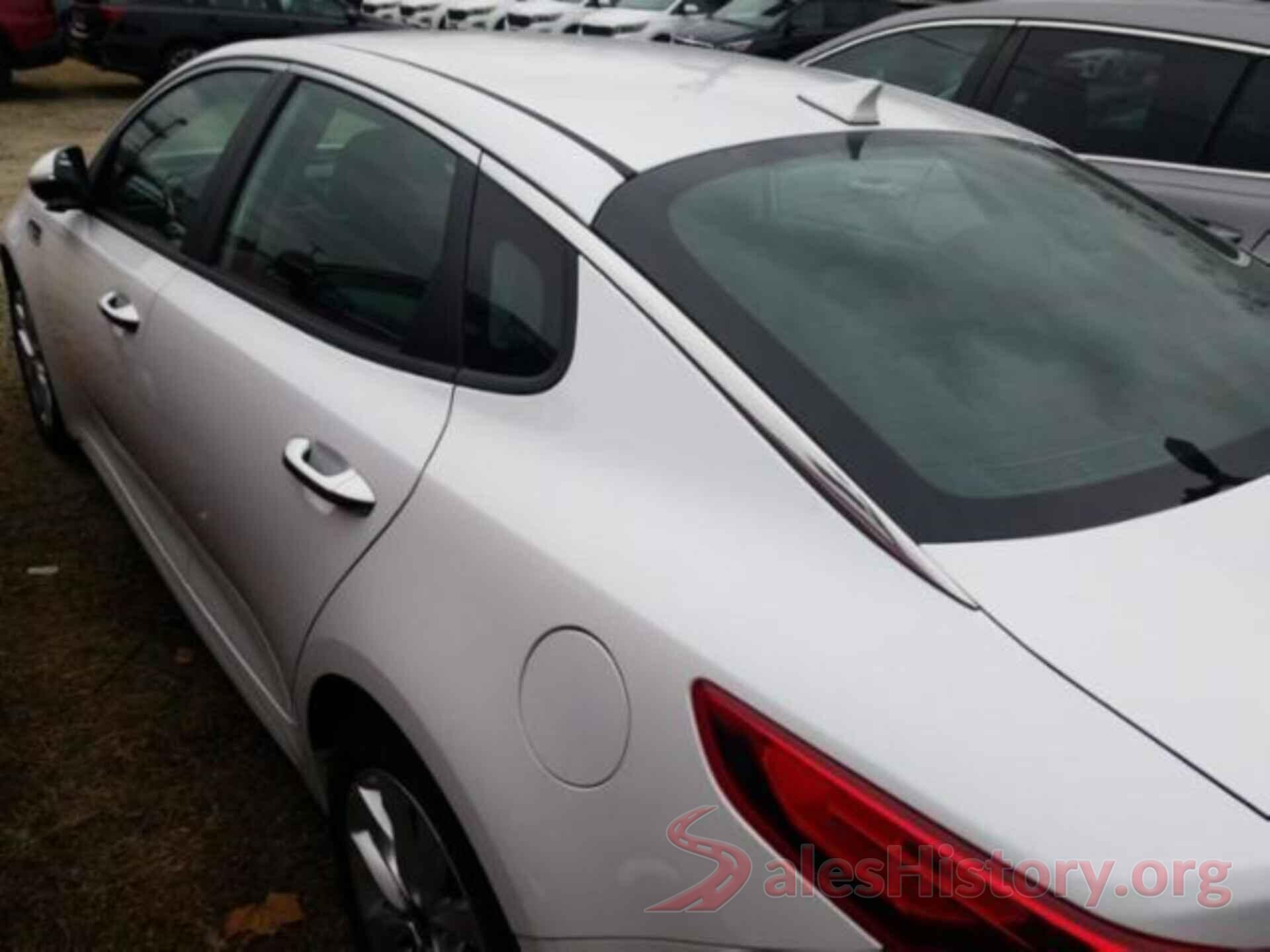 5XXGT4L37JG261225 2018 KIA OPTIMA