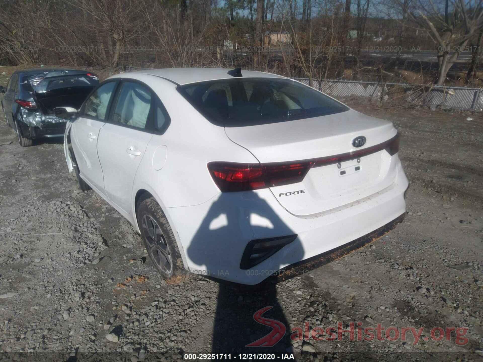 3KPF24AD2ME293930 2021 KIA FORTE