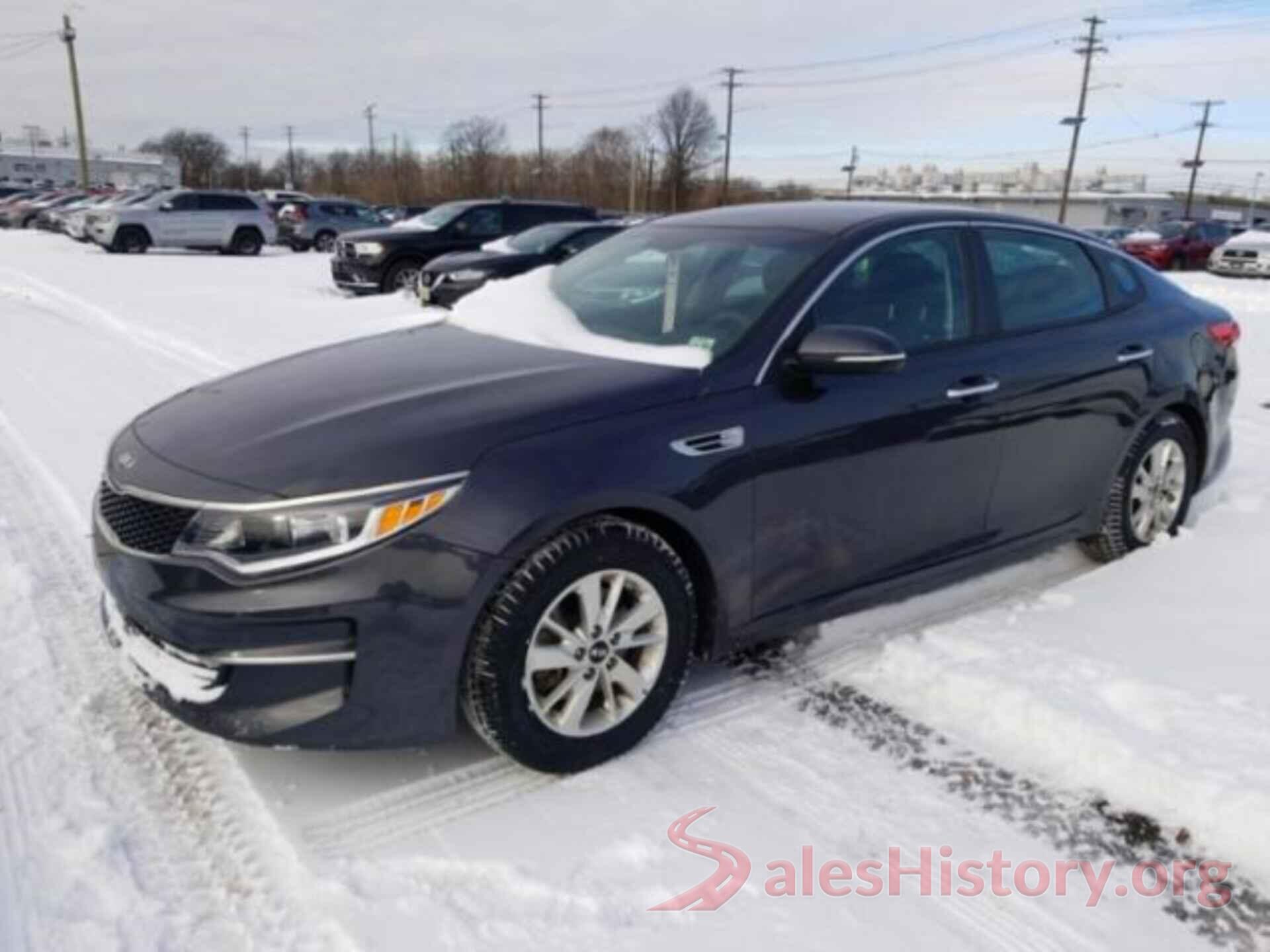 KNAGT4L36J5211367 2018 KIA OPTIMA