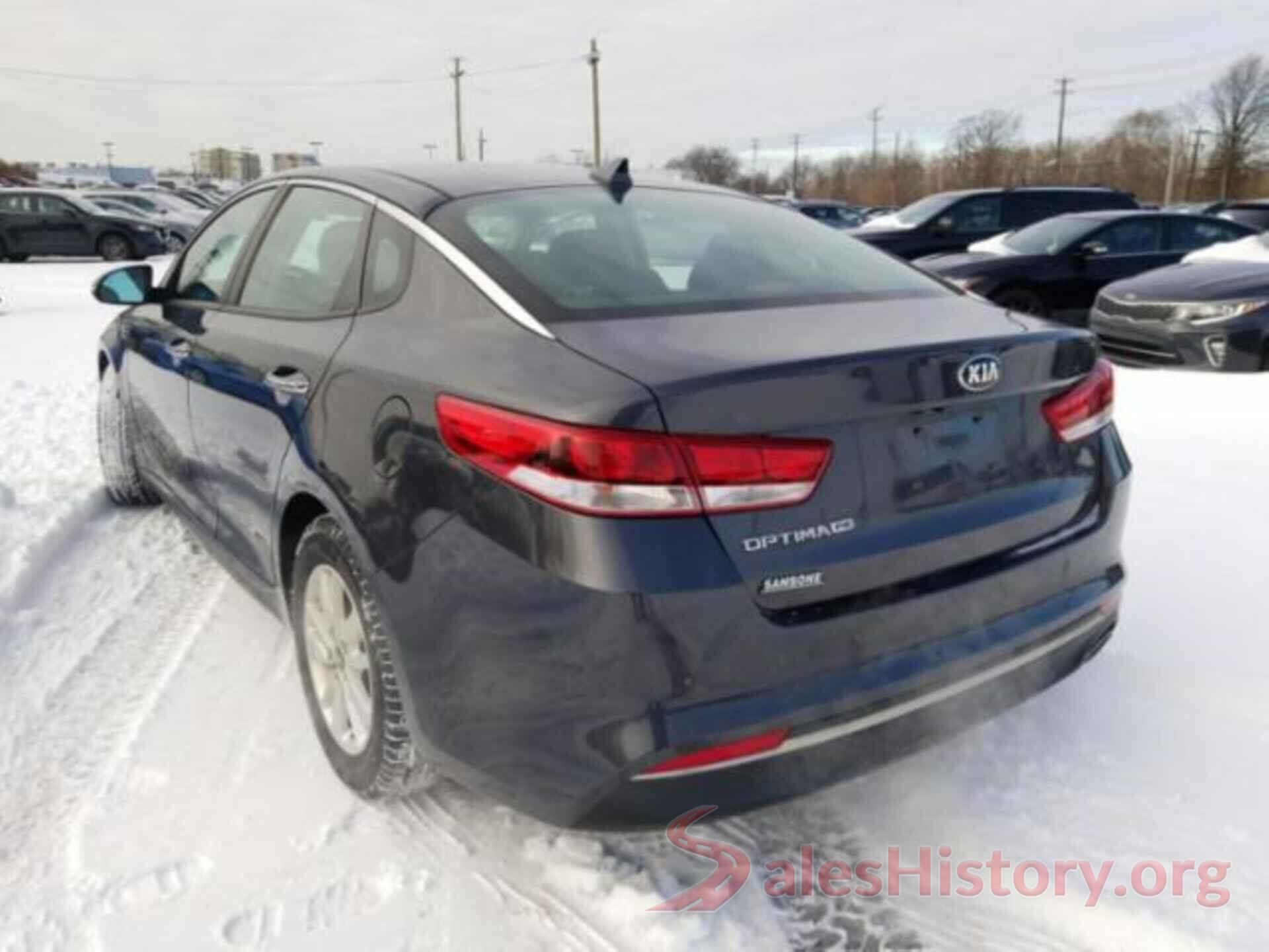 KNAGT4L36J5211367 2018 KIA OPTIMA