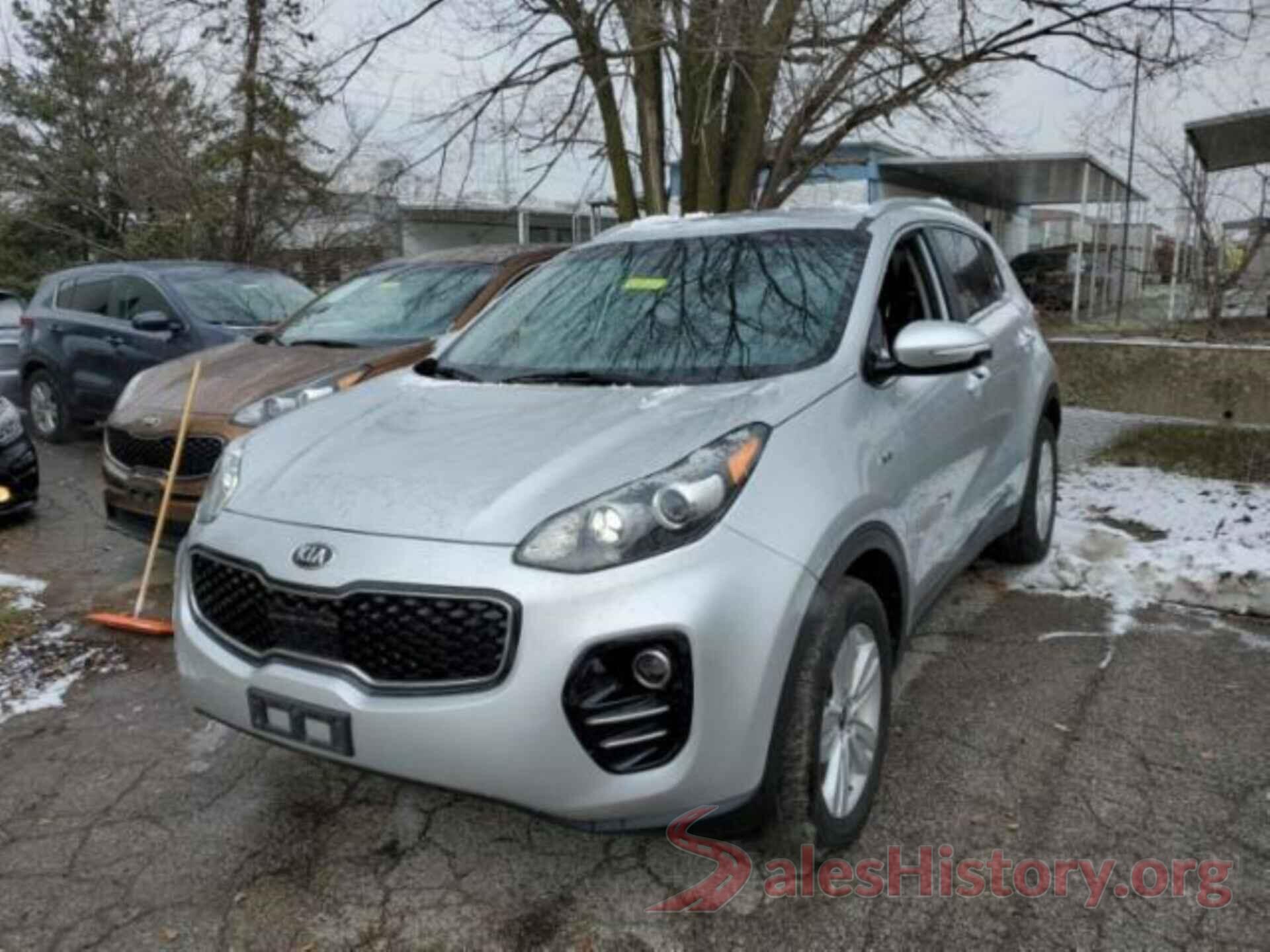 KNDPMCAC0J7322529 2018 KIA SPORTAGE