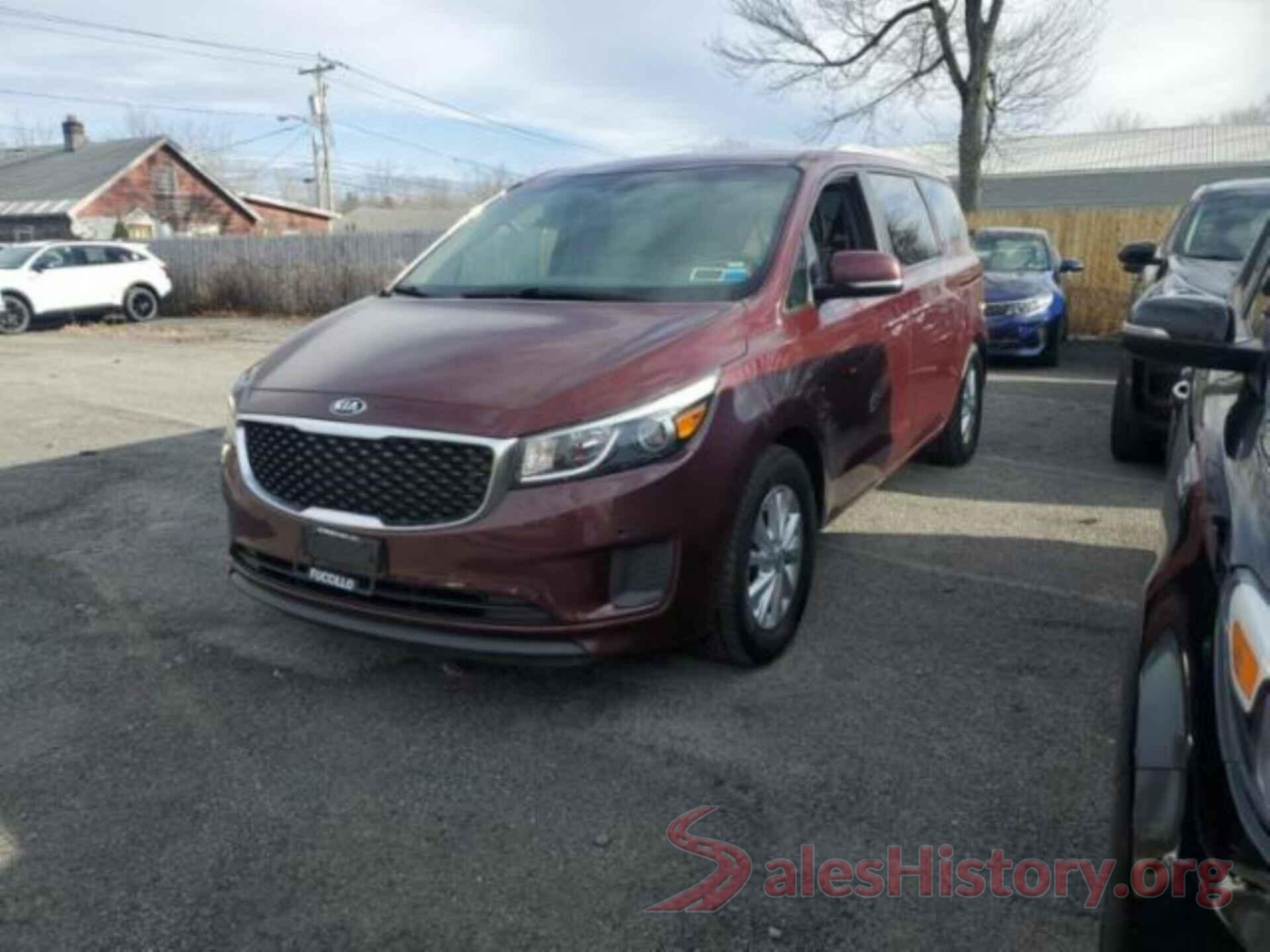 KNDMB5C19H6326997 2017 KIA SEDONA