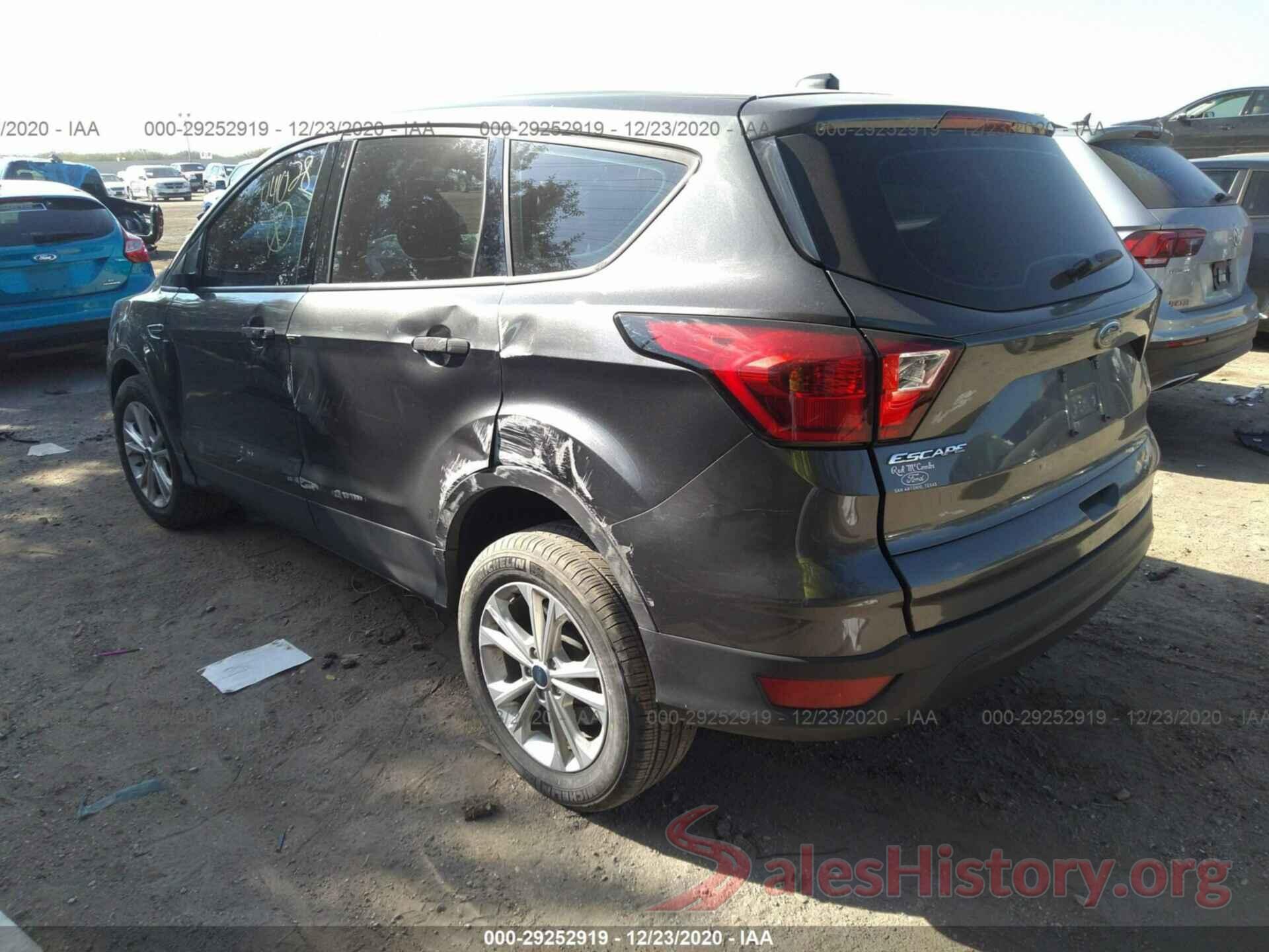 1FMCU0F79KUA41028 2019 FORD ESCAPE