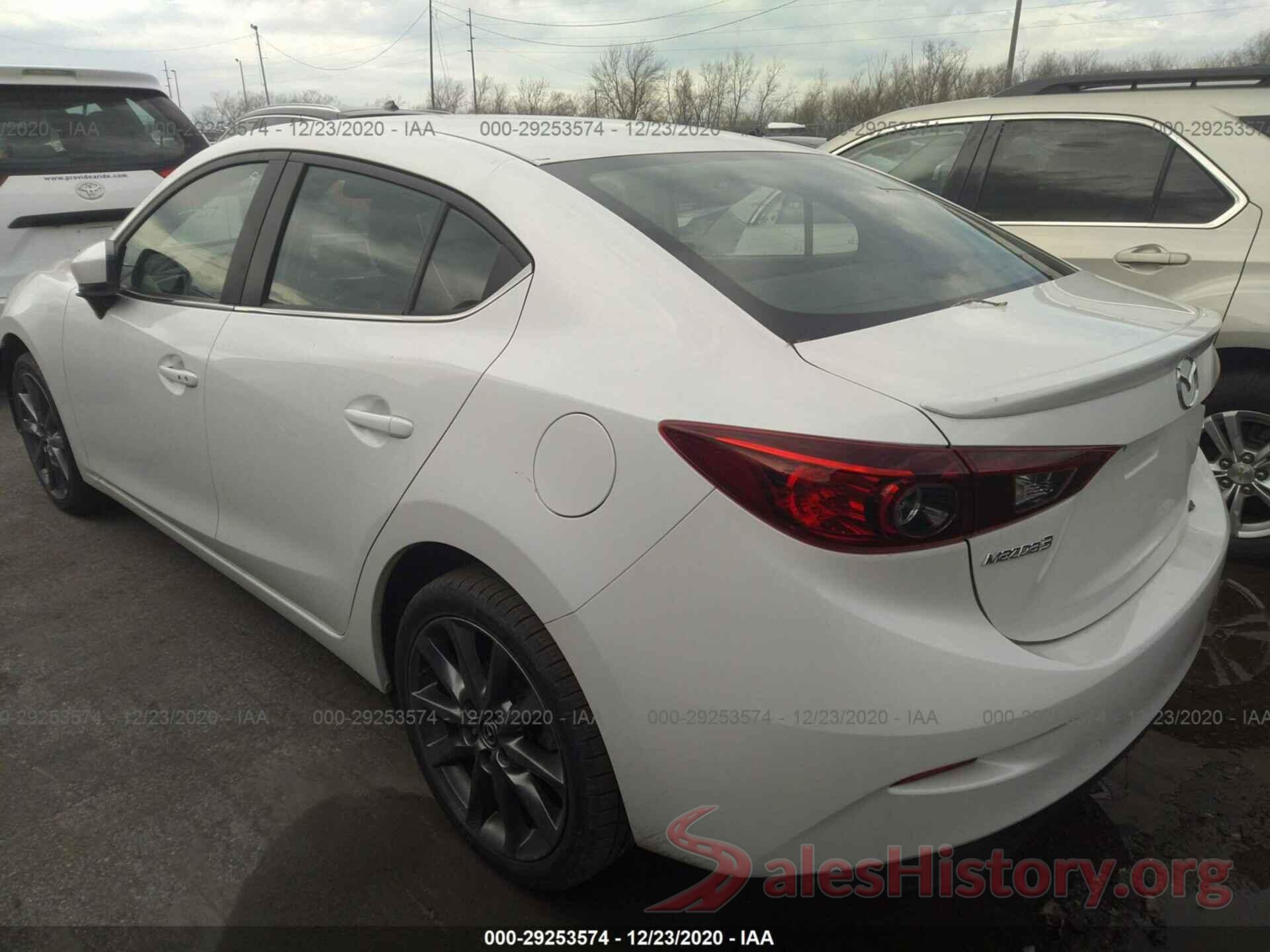 3MZBN1V3XJM253941 2018 MAZDA MAZDA3 4-DOOR