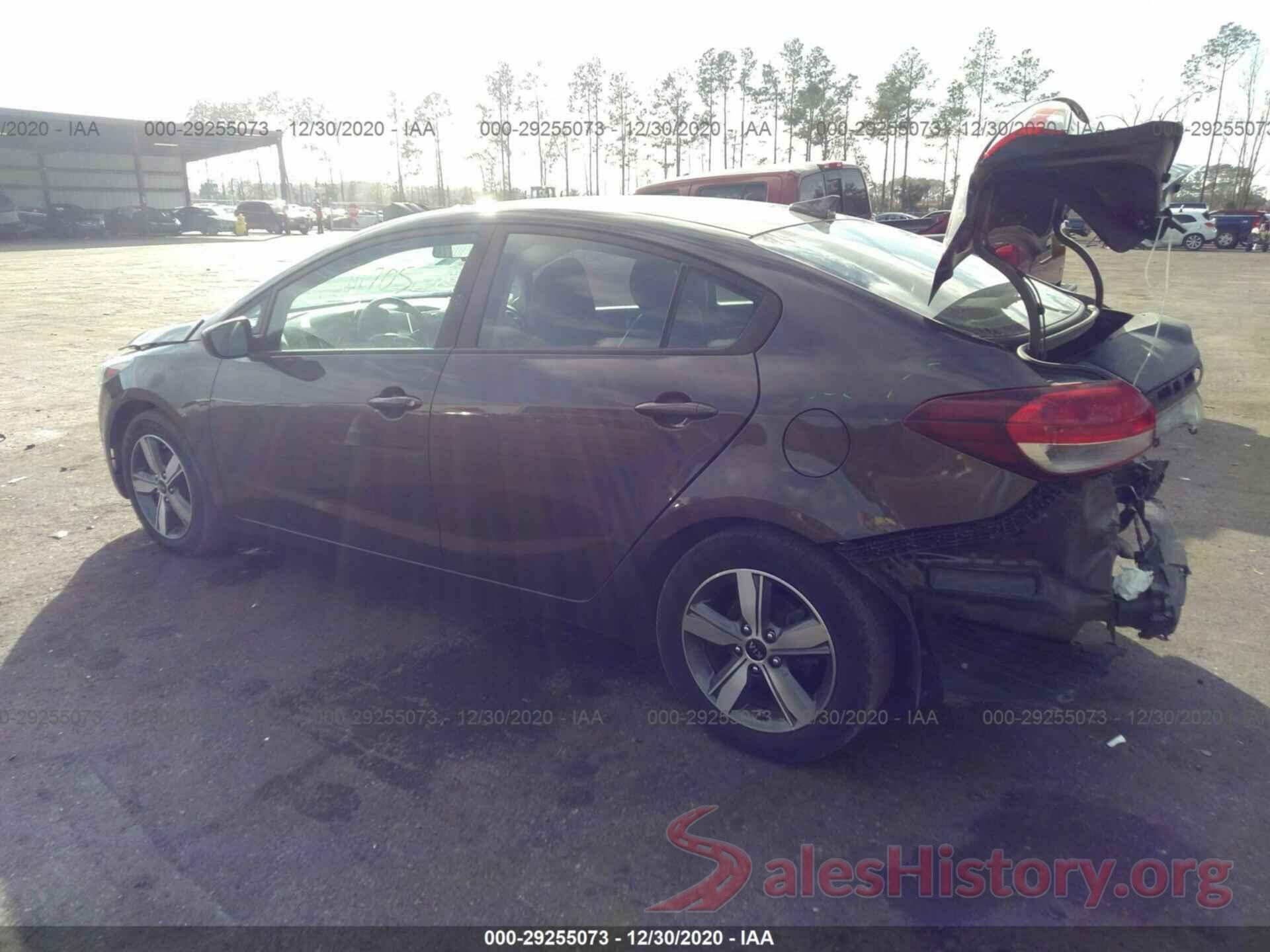 3KPFL4A75JE170884 2018 KIA FORTE