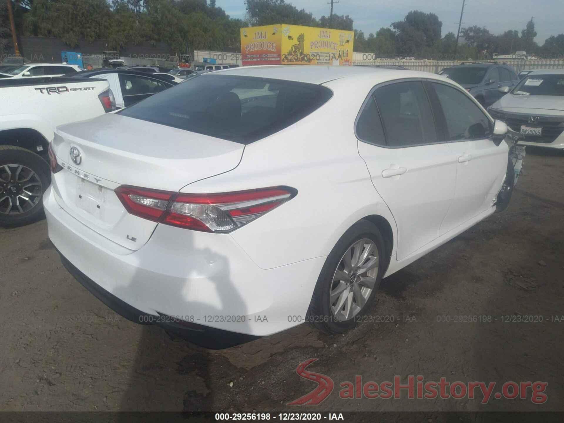 4T1B11HK3JU061544 2018 TOYOTA CAMRY