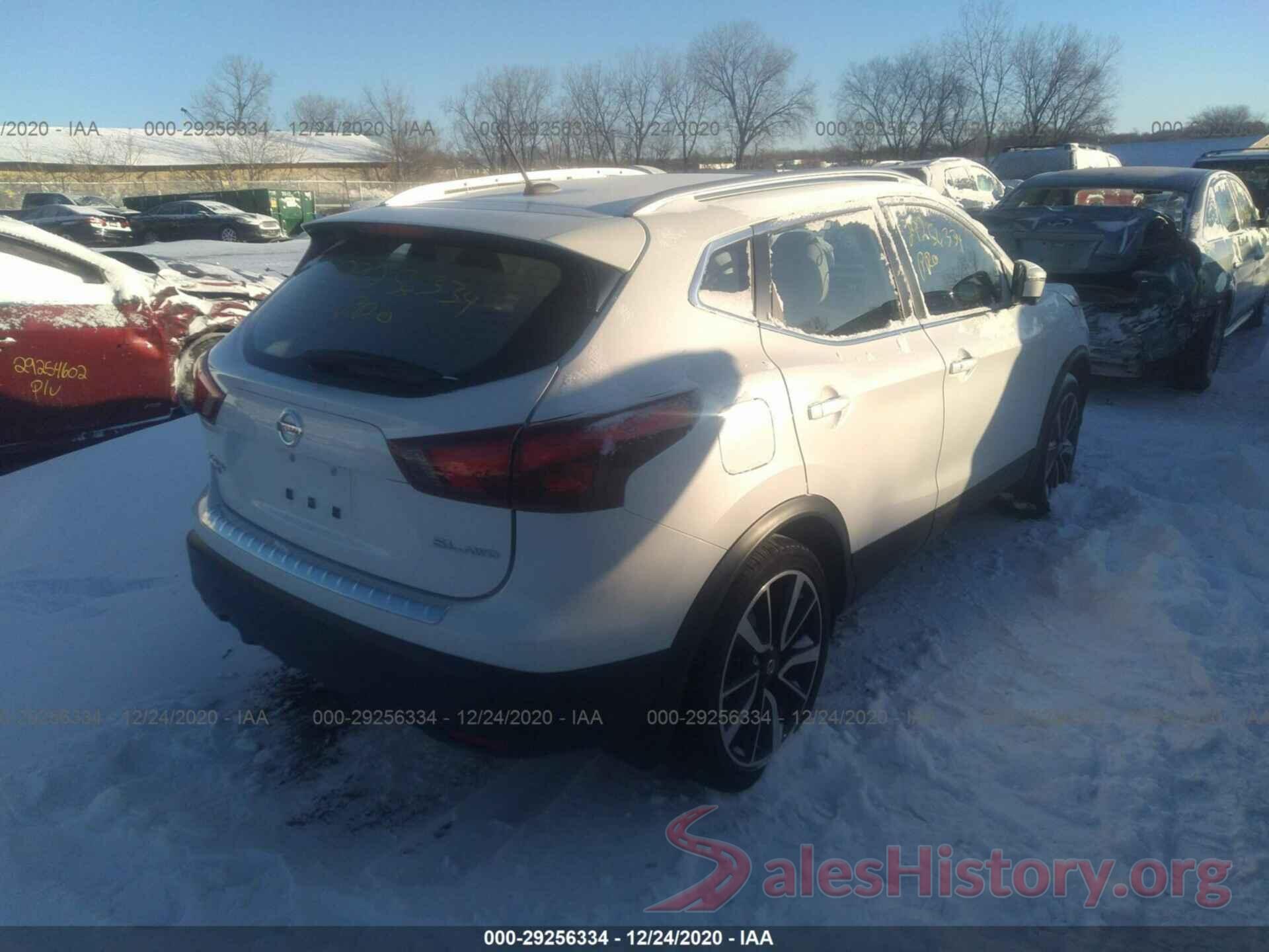 JN1BJ1CR7JW207752 2018 NISSAN ROGUE SPORT