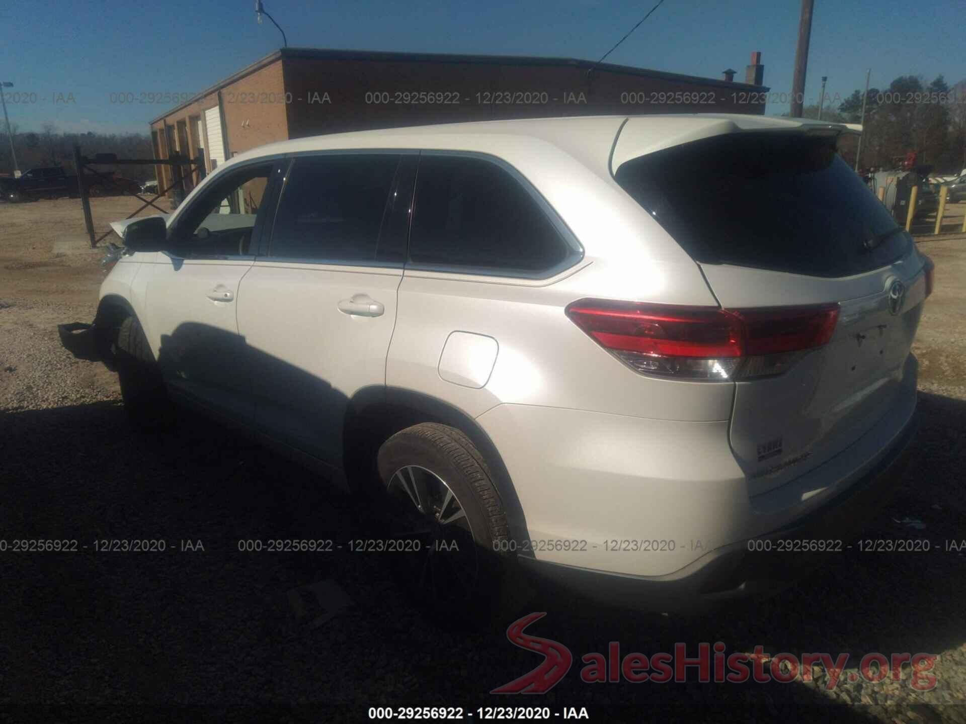 5TDZARFH0JS033004 2018 TOYOTA HIGHLANDER