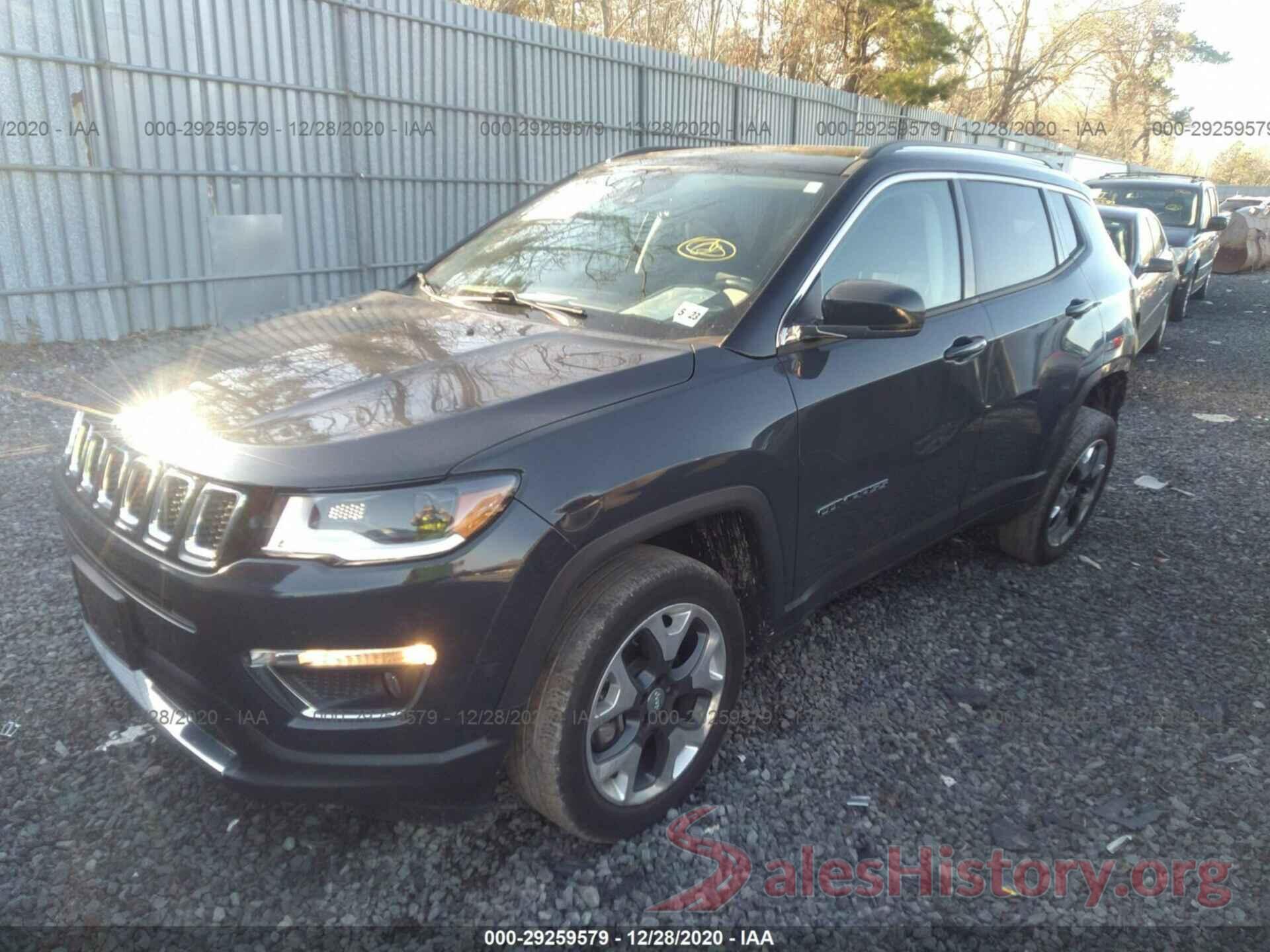 3C4NJDCB1JT264226 2018 JEEP COMPASS