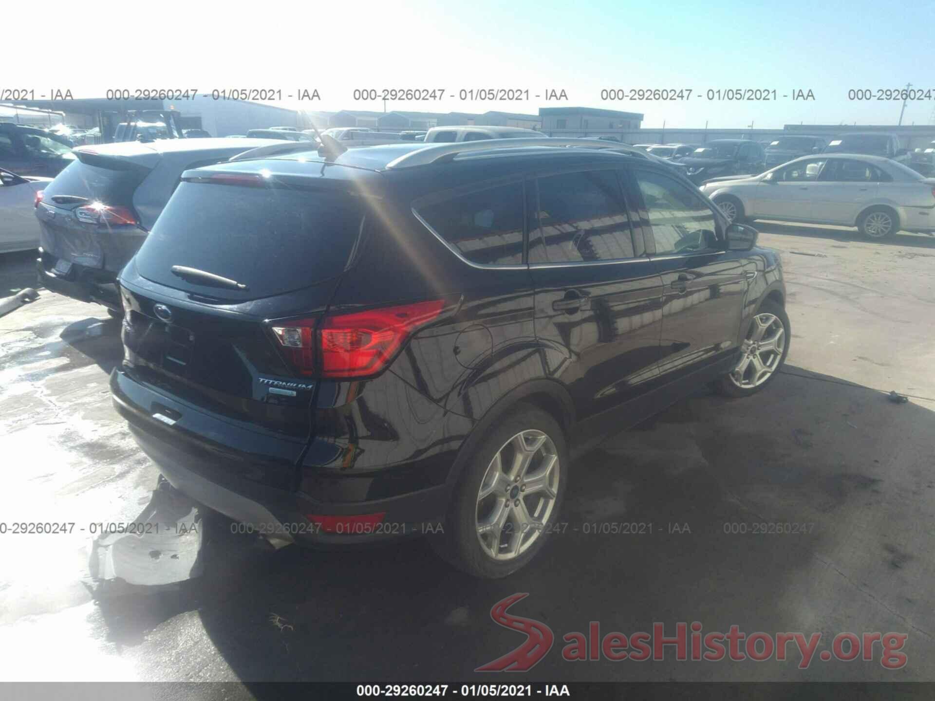 1FMCU0J9XKUA24585 2019 FORD ESCAPE