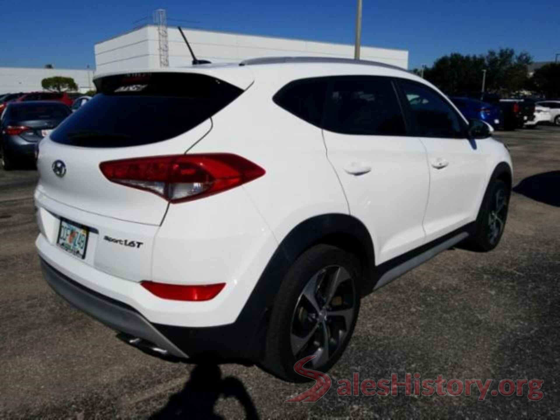 KM8J33A26HU550364 2017 HYUNDAI TUCSON