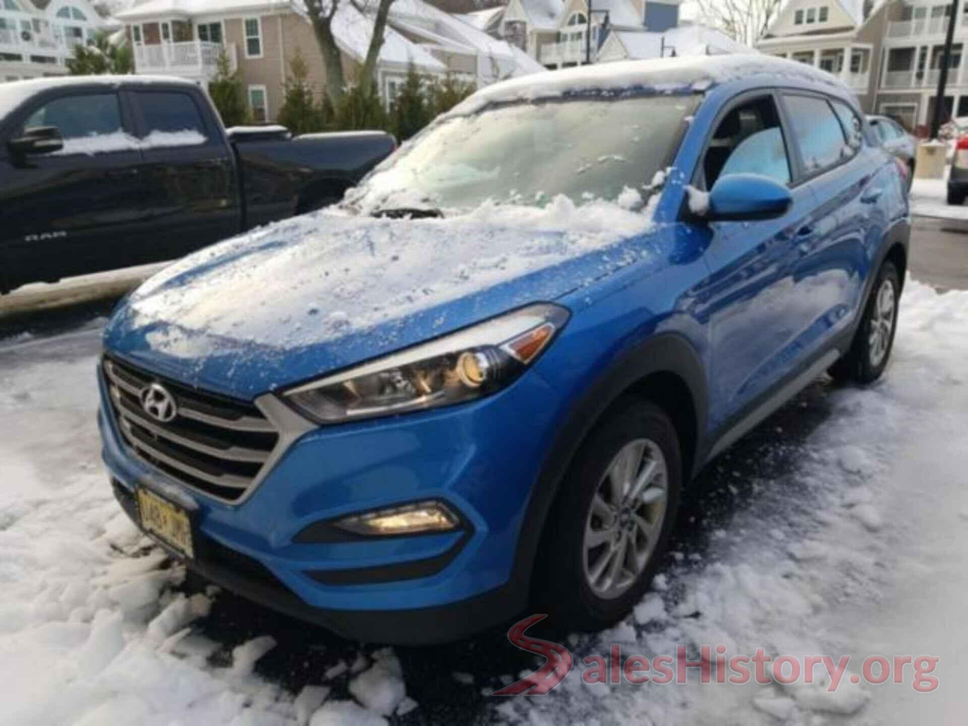 KM8J3CA45HU411876 2017 HYUNDAI TUCSON