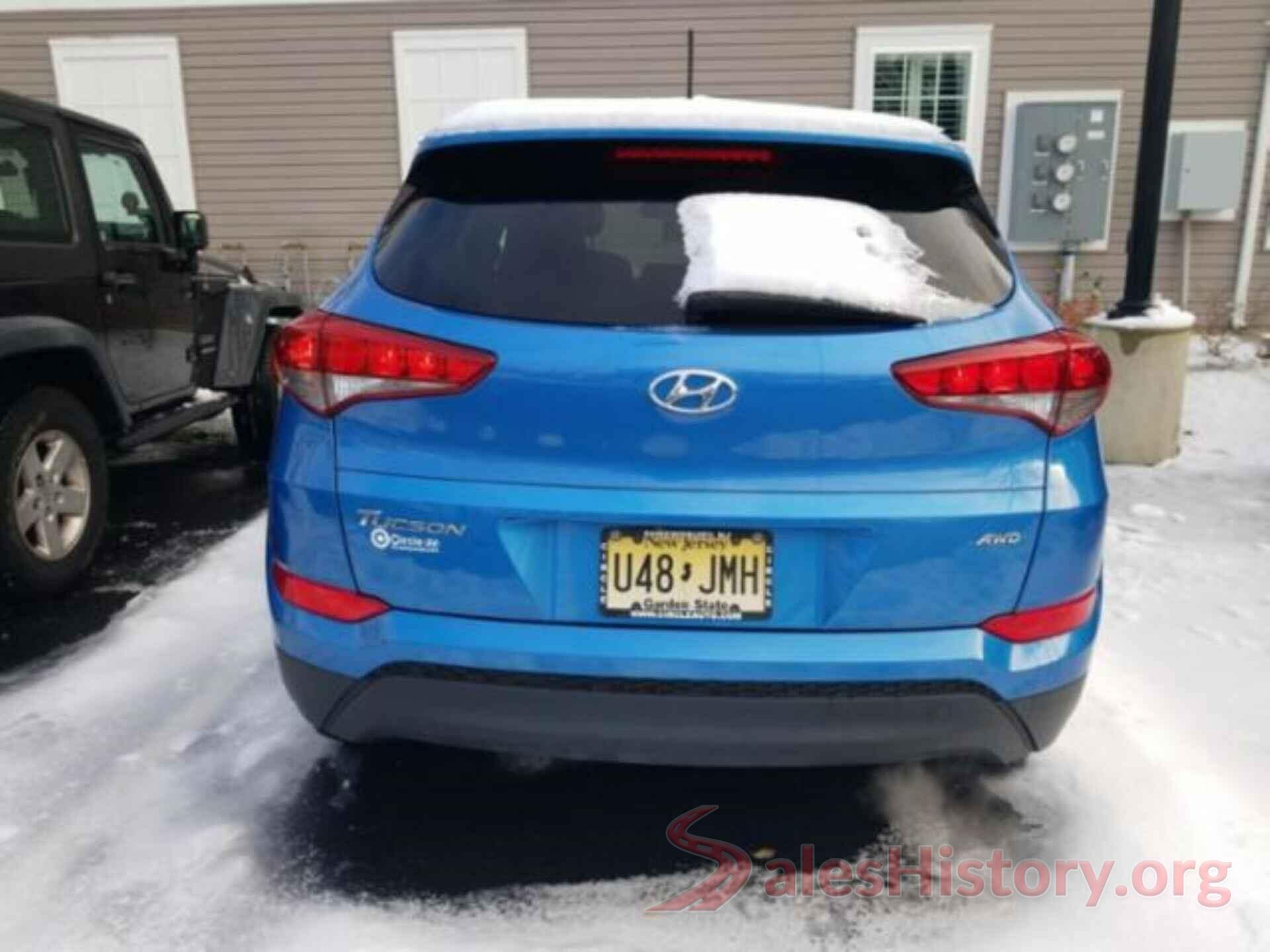 KM8J3CA45HU411876 2017 HYUNDAI TUCSON