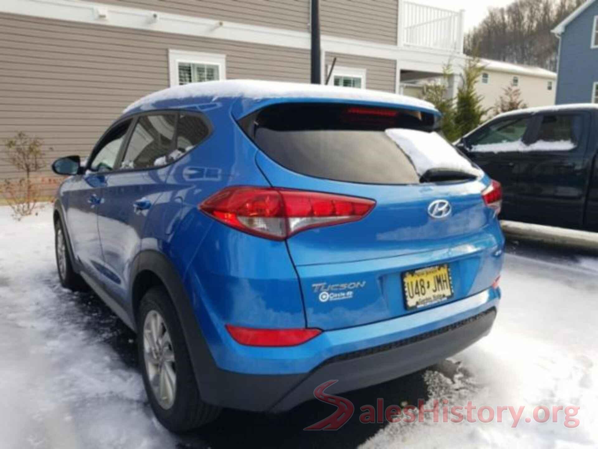 KM8J3CA45HU411876 2017 HYUNDAI TUCSON