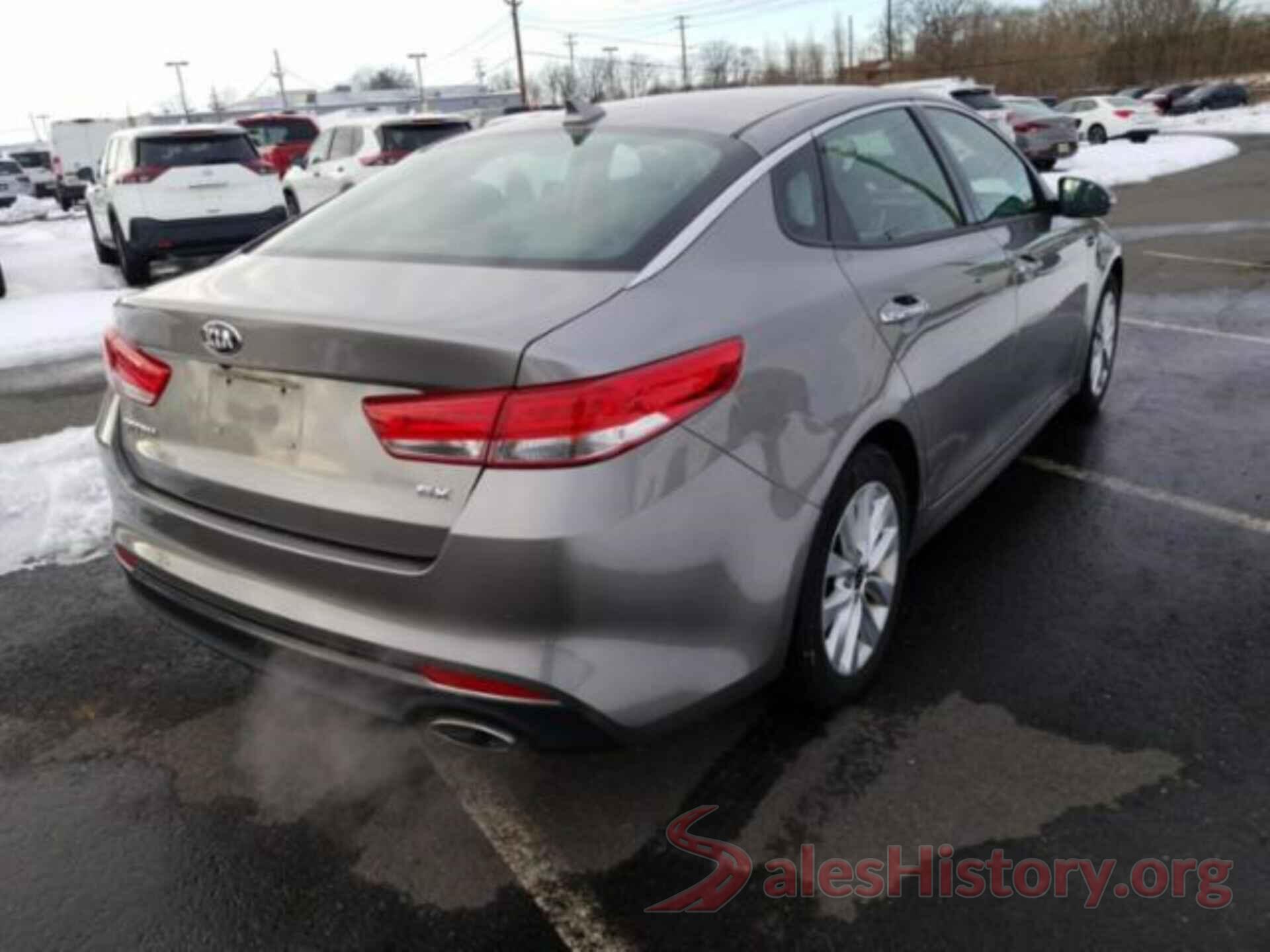 5XXGU4L30JG224739 2018 KIA OPTIMA