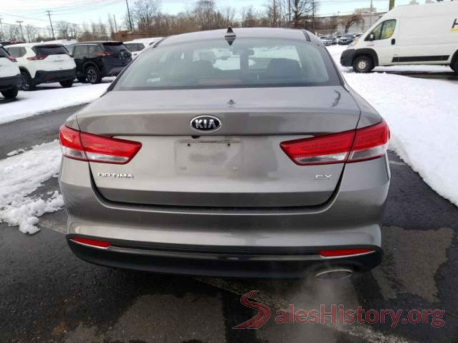 5XXGU4L30JG224739 2018 KIA OPTIMA