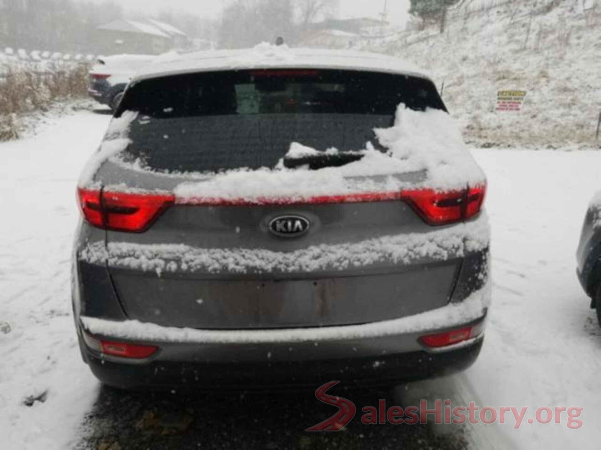 KNDPMCACXJ7427076 2018 KIA SPORTAGE