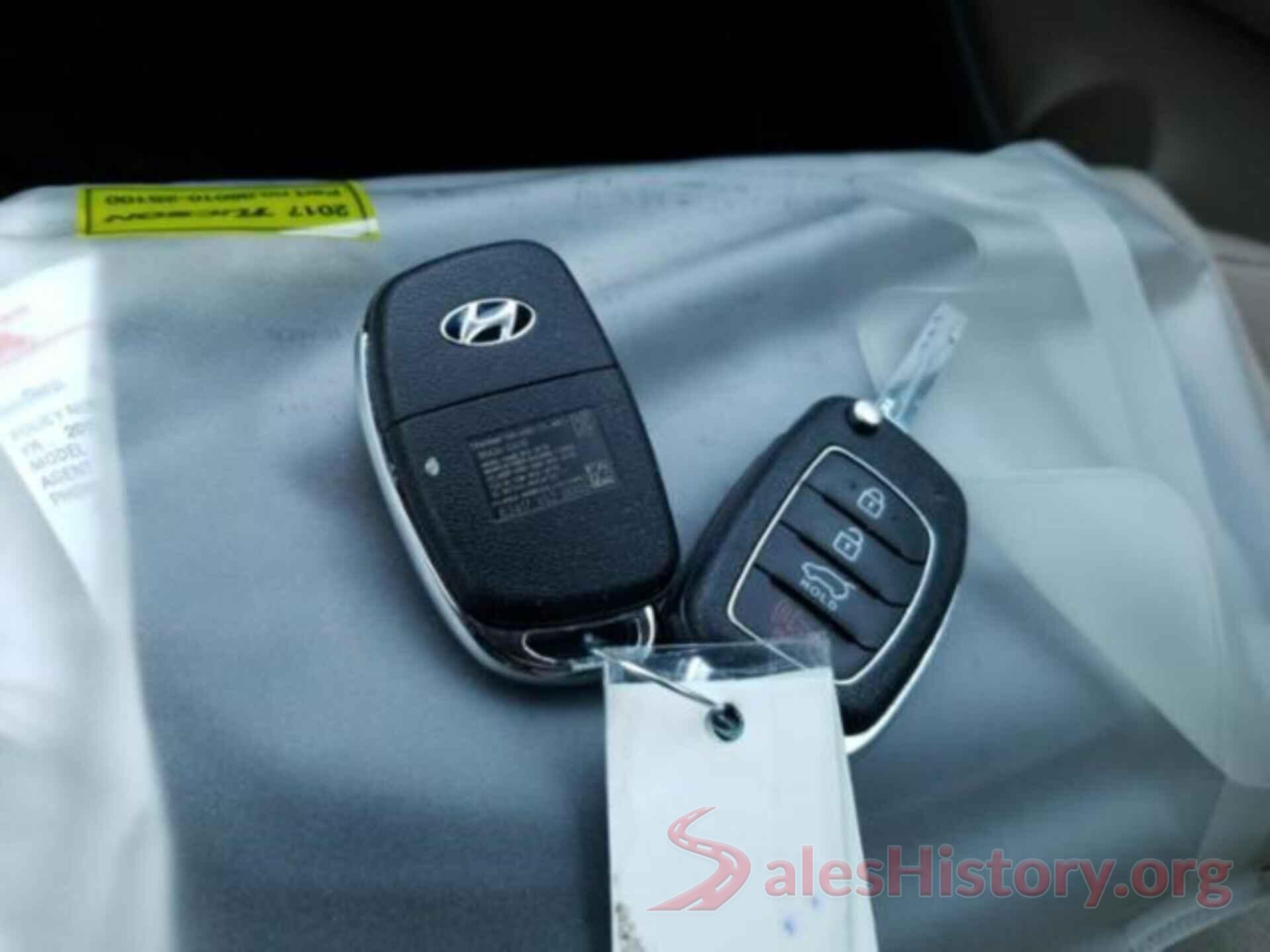 KM8J33A44HU584613 2017 HYUNDAI TUCSON