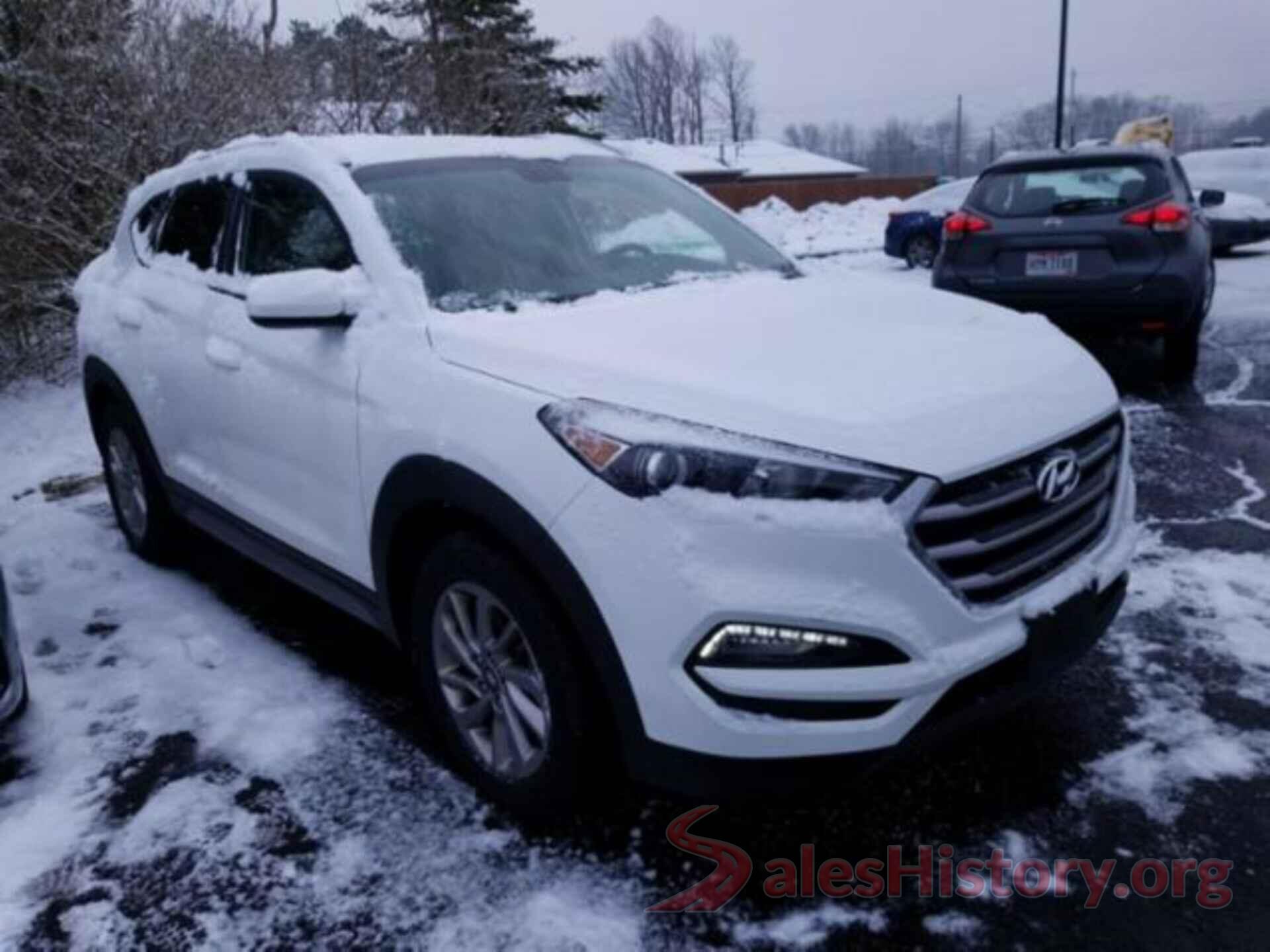 KM8J33A44HU584613 2017 HYUNDAI TUCSON