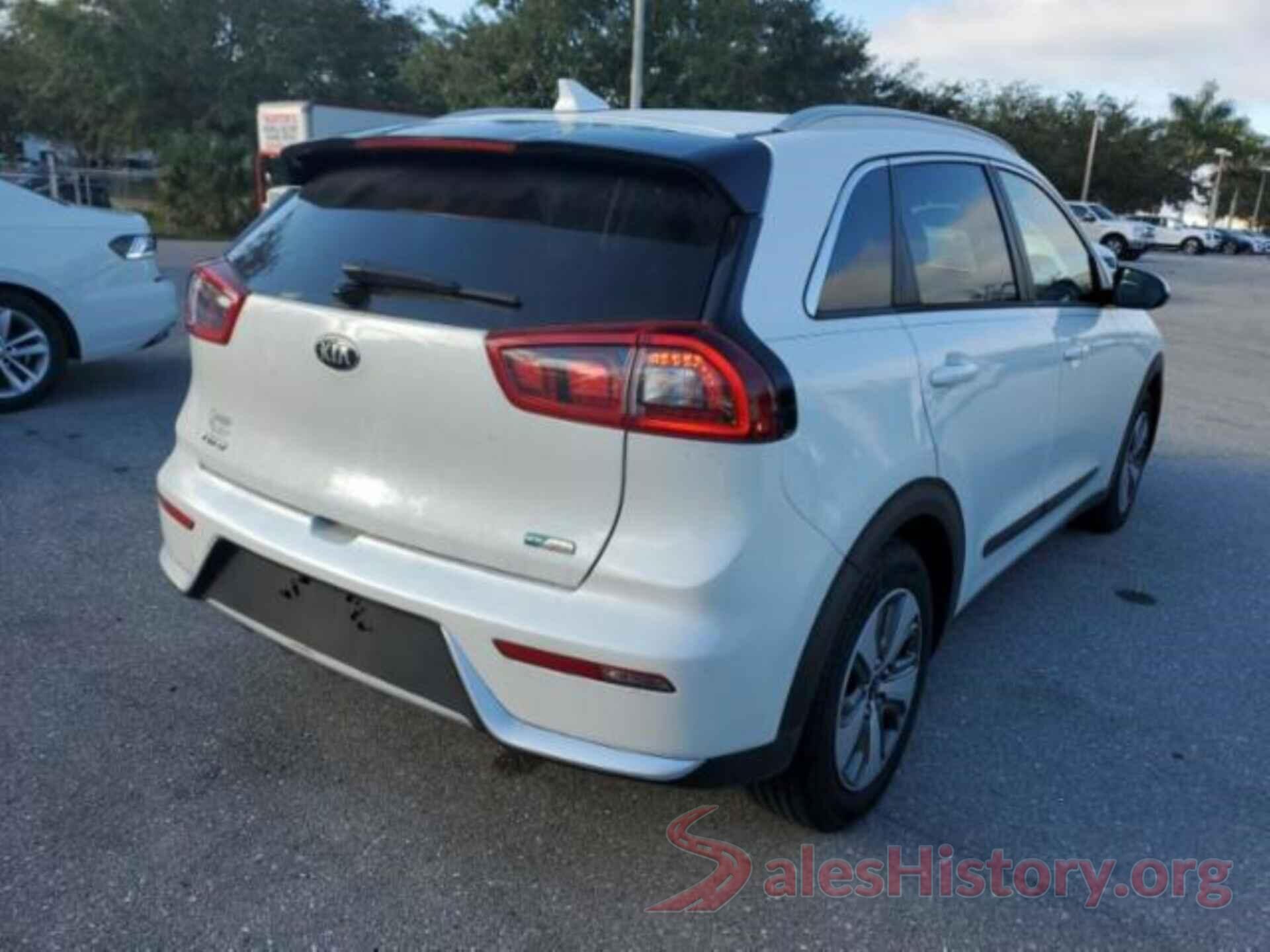 KNDCB3LCXK5250902 2019 KIA NIRO