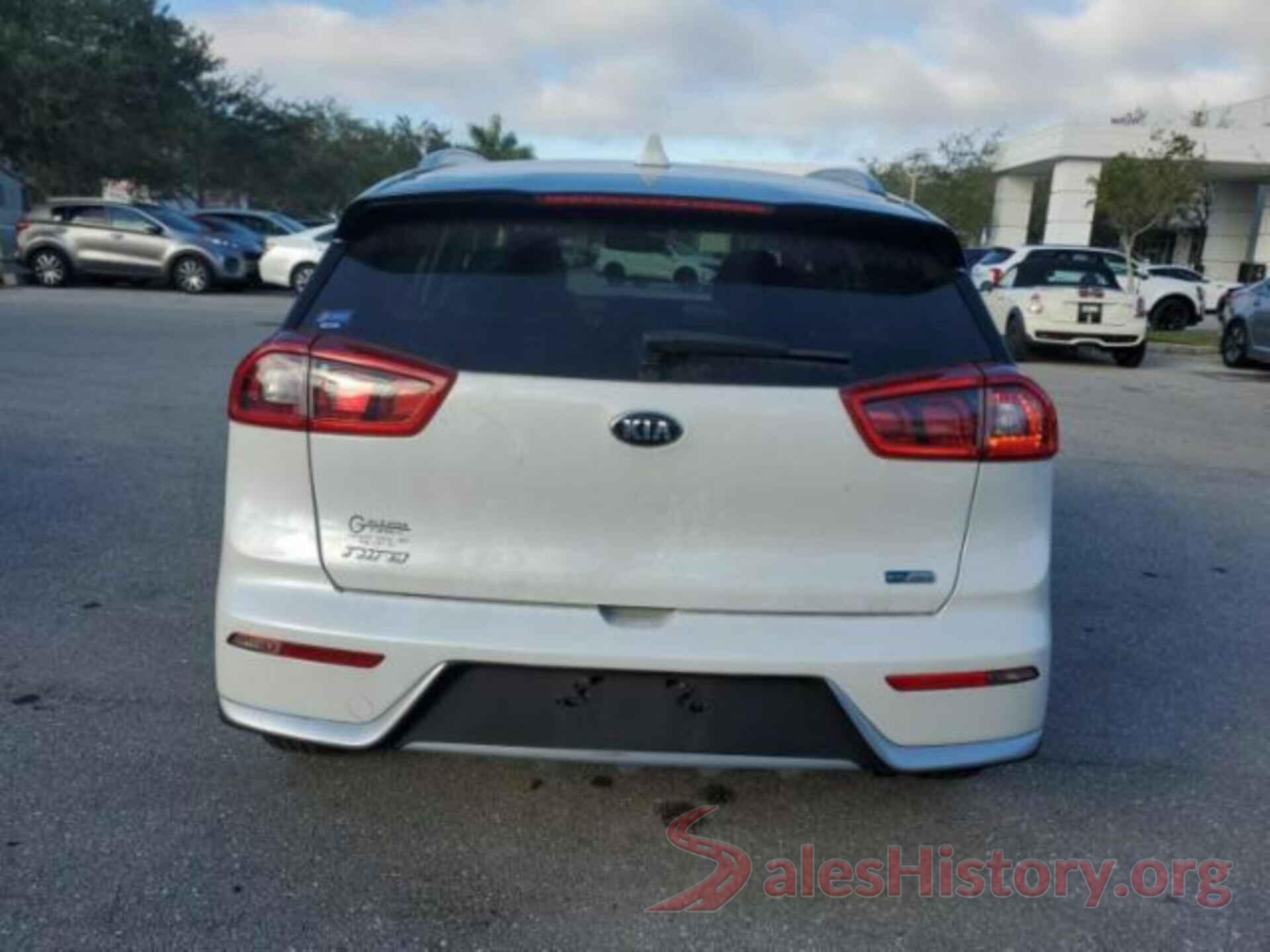 KNDCB3LCXK5250902 2019 KIA NIRO