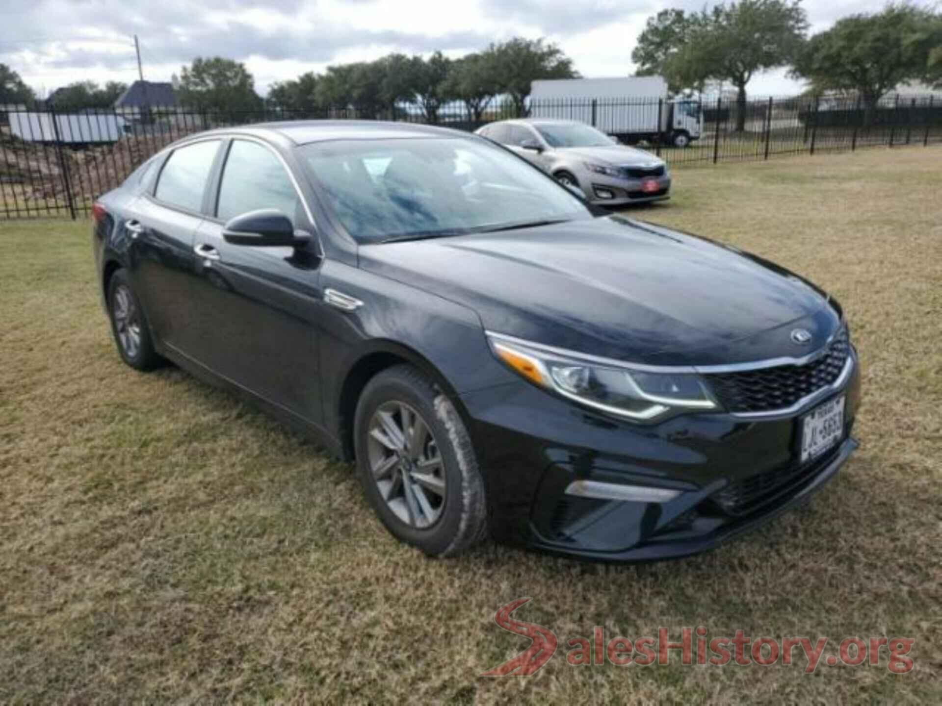 5XXGT4L38KG328285 2019 KIA OPTIMA