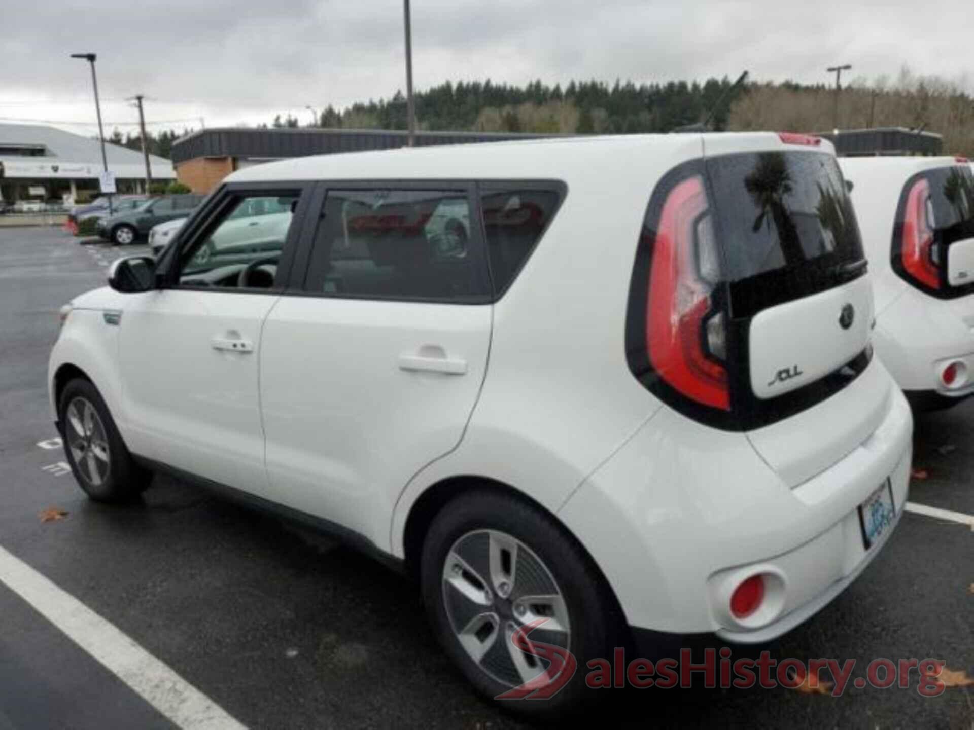 KNDJP3AE7H7020969 2017 KIA SOUL EV