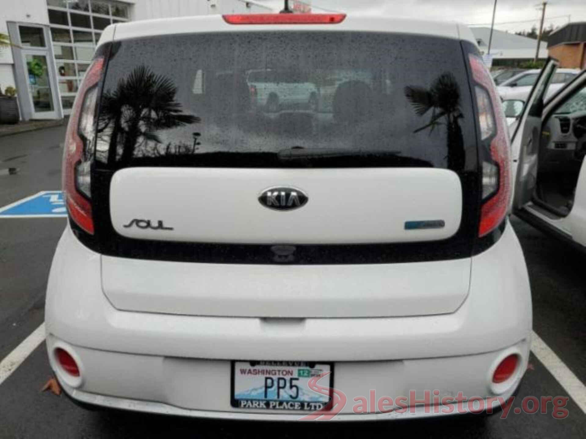 KNDJP3AE7H7020969 2017 KIA SOUL EV