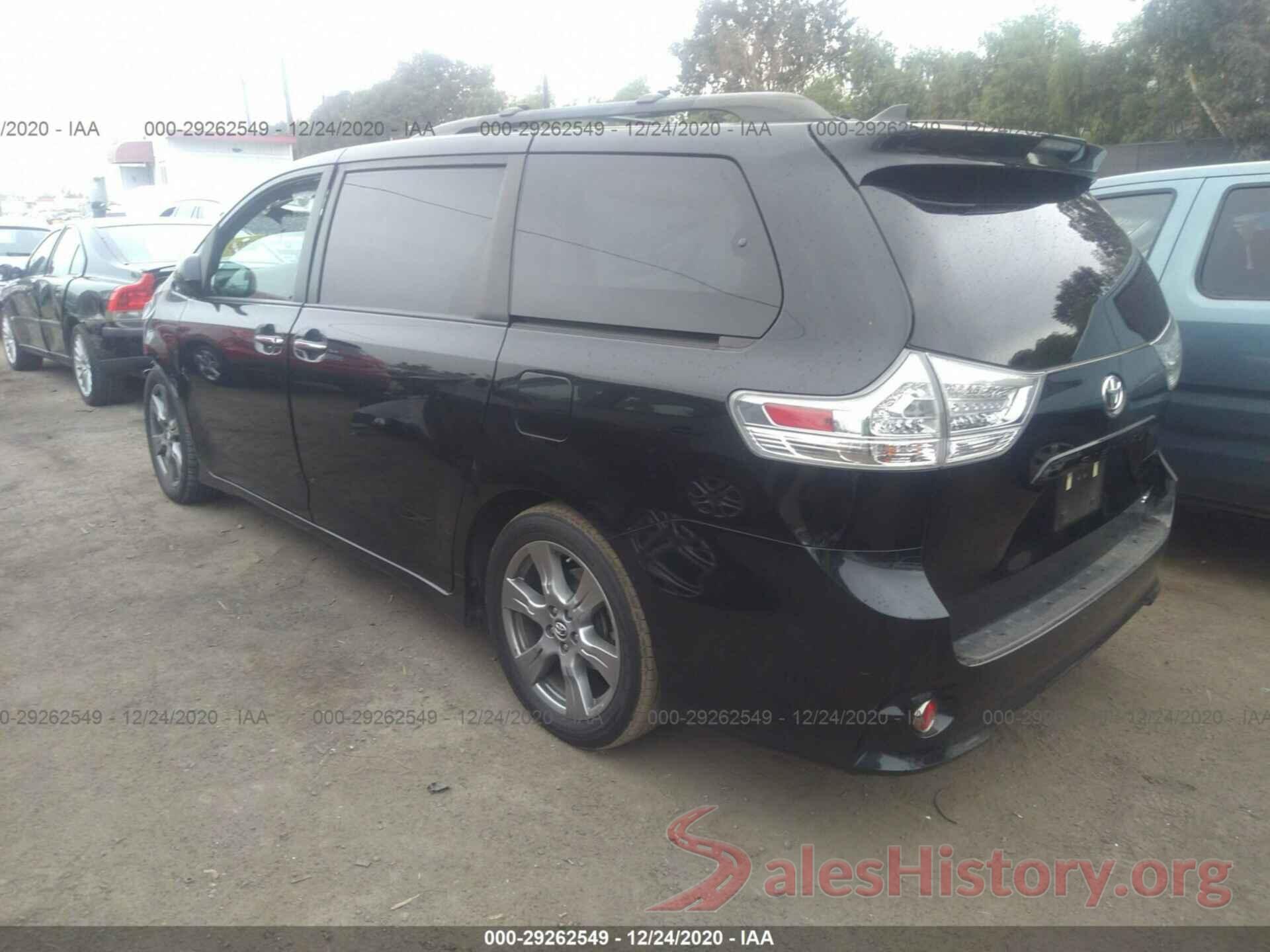 5TDXZ3DC2JS941071 2018 TOYOTA SIENNA